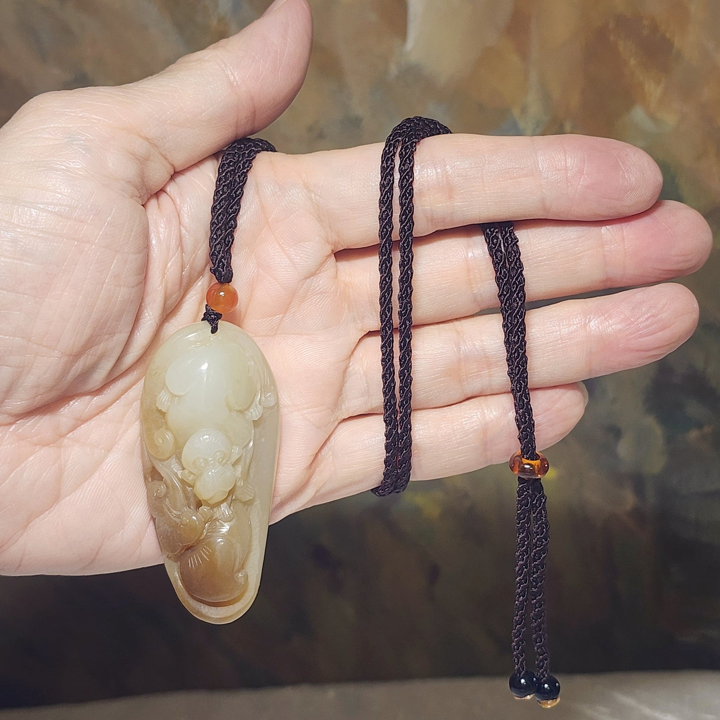 Gegegems Collection premium good greasiness natural Nephrite white & caramel brown Ruyi Monkey Longevity Peach Jade pendant (with certificate) 和田玉且末糖暖白油润如意猴子寿桃吊坠(带证书)