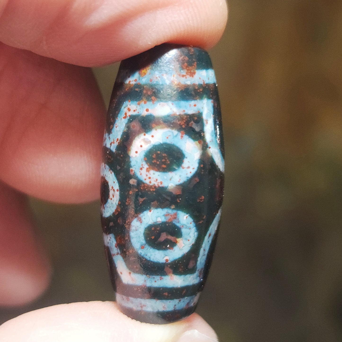 29.6mm Aged Tibetan Zhang Zhung 7 Eyes Dzi pendant with red spots (with certificate) 小尺寸藏传老矿象雄满朱砂七眼天珠(带证书)
