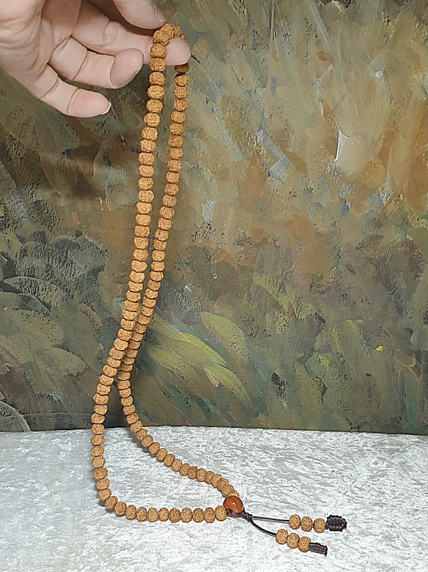 8.8mm 6 Mukhi (Faces) high density high oil content"Panlong (Coiling Dragons") Rudraksha 108 mala beads/necklace with a 14mm The Warring States Sardonyx Lu Lu Tong 8.8毫米高油铁籽六瓣盘龙小金刚菩提108念珠/项链配14毫米战国红路路通