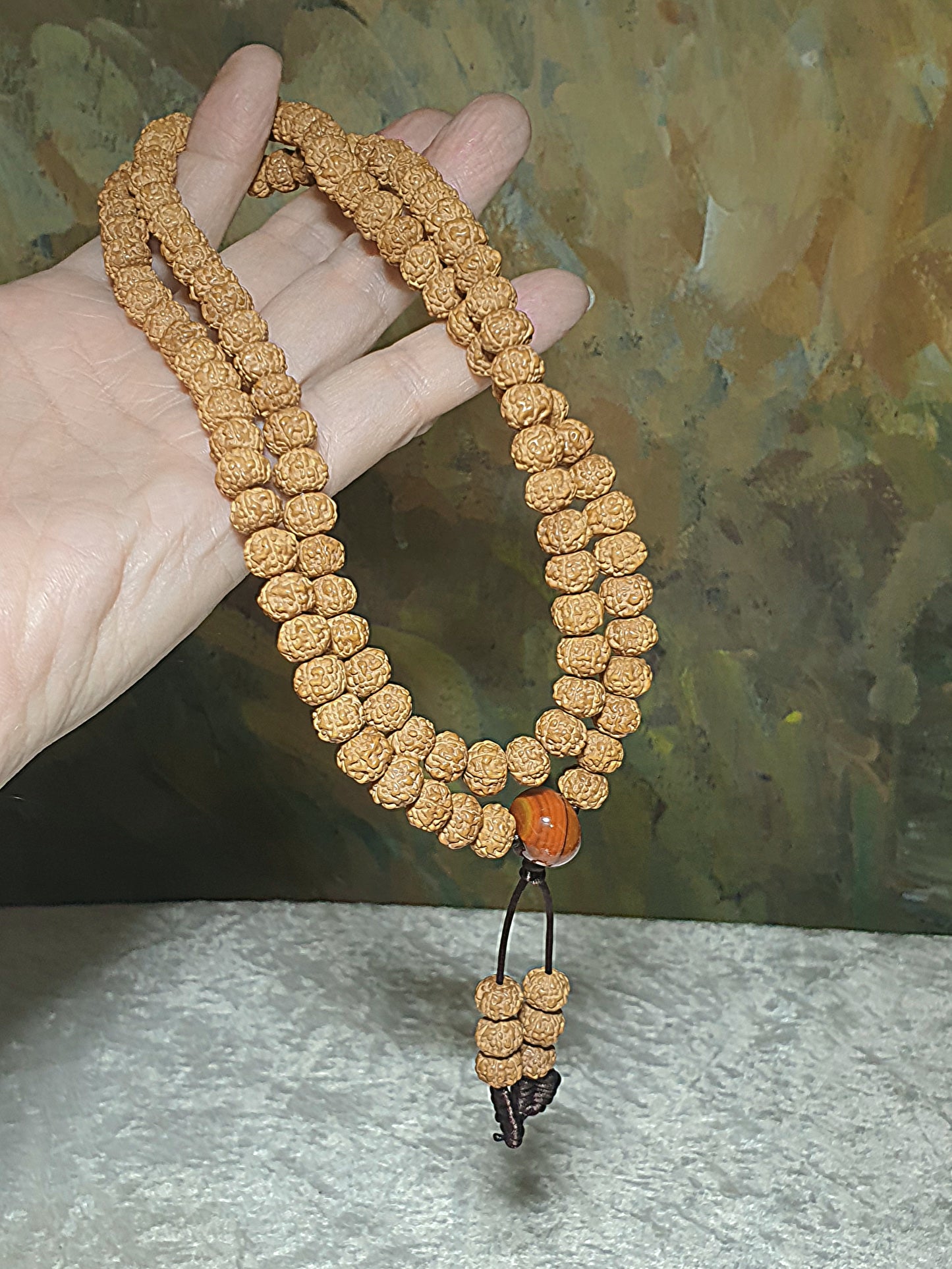 8.8mm 6 Mukhi (Faces) high density high oil content"Panlong (Coiling Dragons") Rudraksha 108 mala beads/necklace with a 14mm The Warring States Sardonyx Lu Lu Tong 8.8毫米高油铁籽六瓣盘龙小金刚菩提108念珠/项链配14毫米战国红路路通