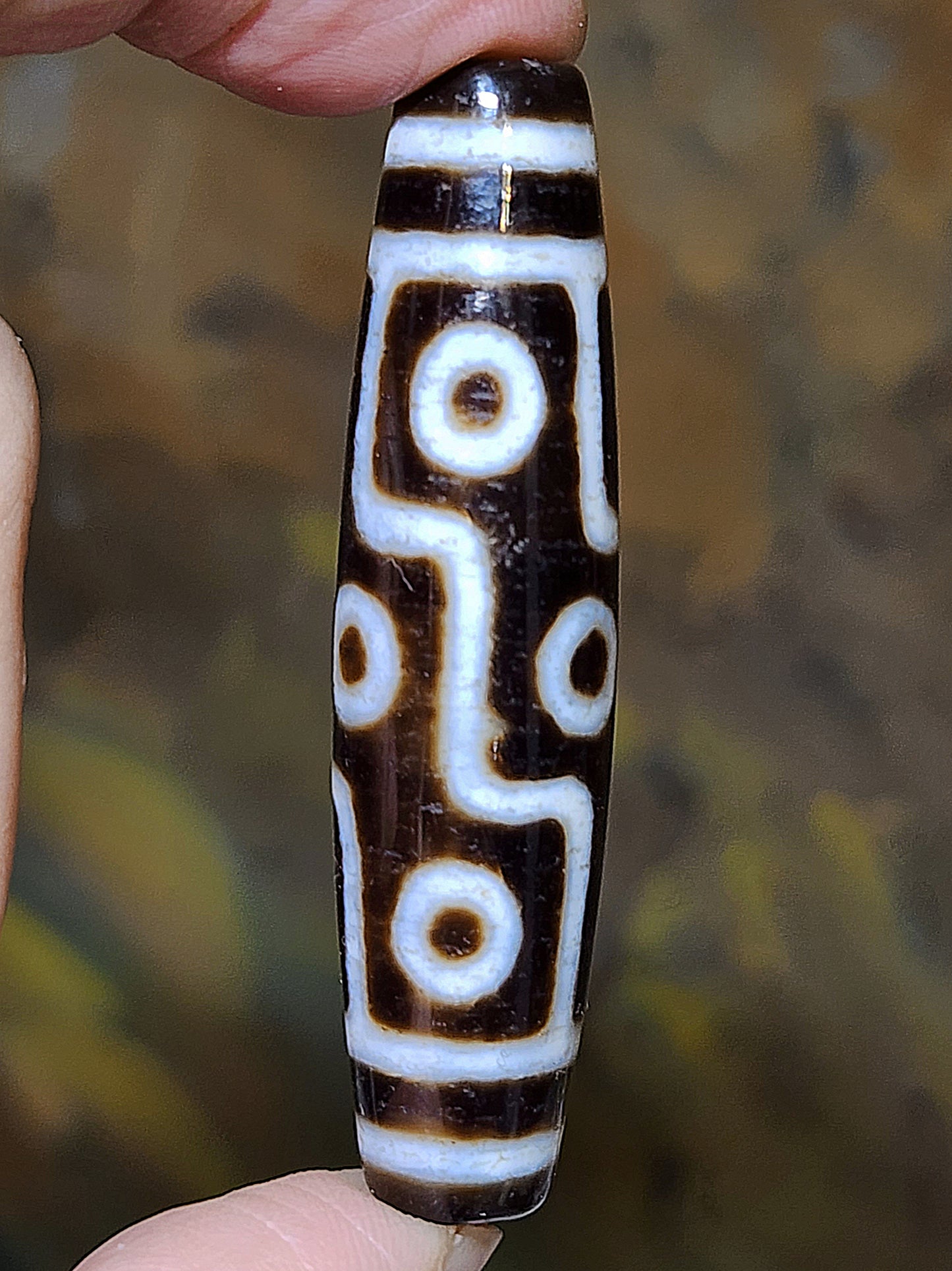 58.5mm Premium aged Tibetan Agate Nine Eyes Dzi (free necklace cord) 58.5毫米西藏老矿玛瑙精品九眼天珠(送項链绳)