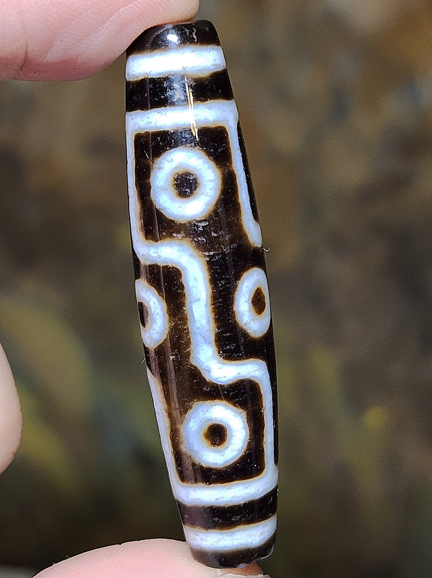 58.5mm Premium aged Tibetan Agate Nine Eyes Dzi (free necklace cord) 58.5毫米西藏老矿玛瑙精品九眼天珠(送項链绳)