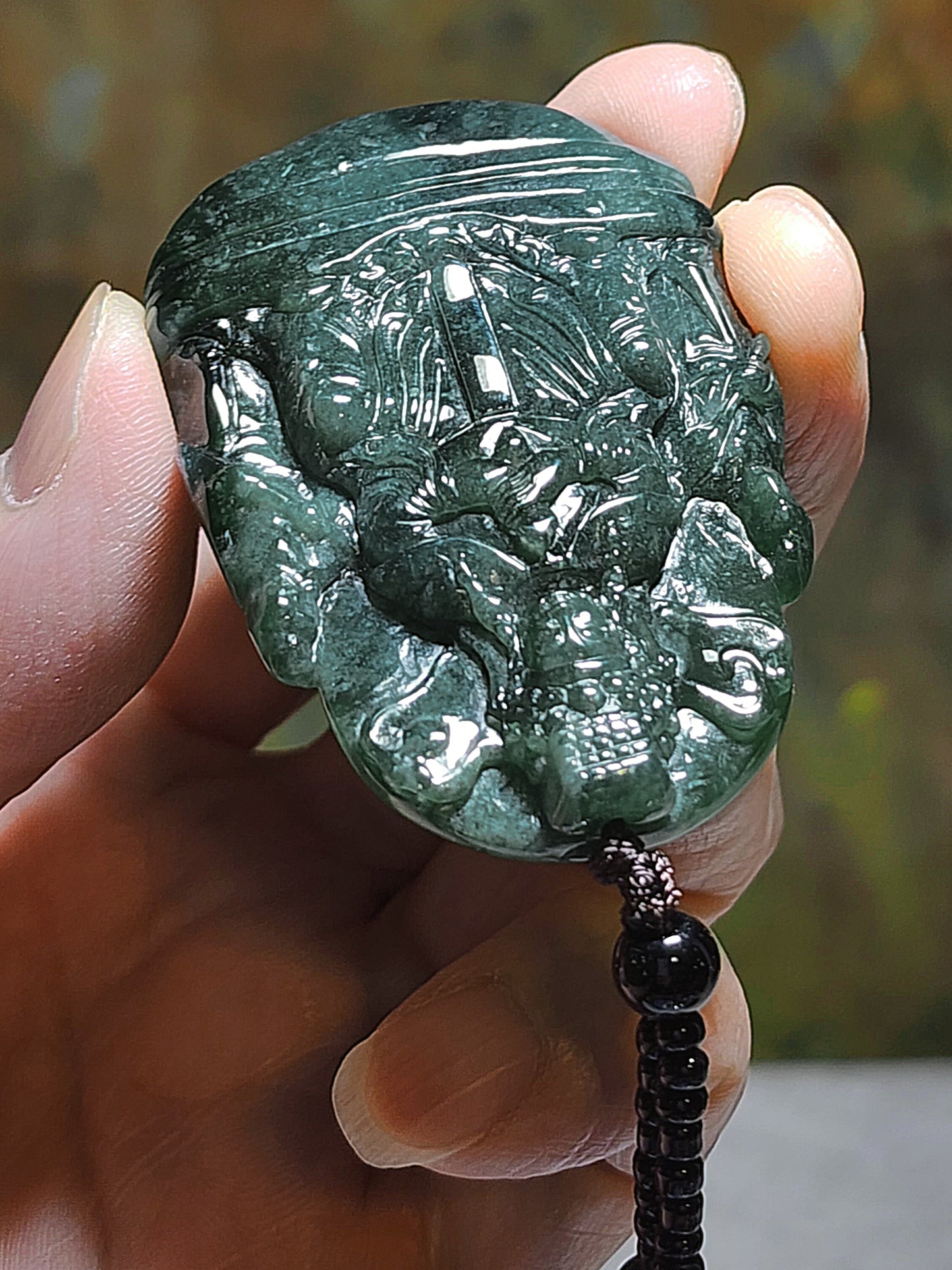 Type A Jadeite green with blue hue Maju (Ocean Goddess) pendant (with certificate) 翡翠绿帶蓝调妈祖吊坠(带证书)