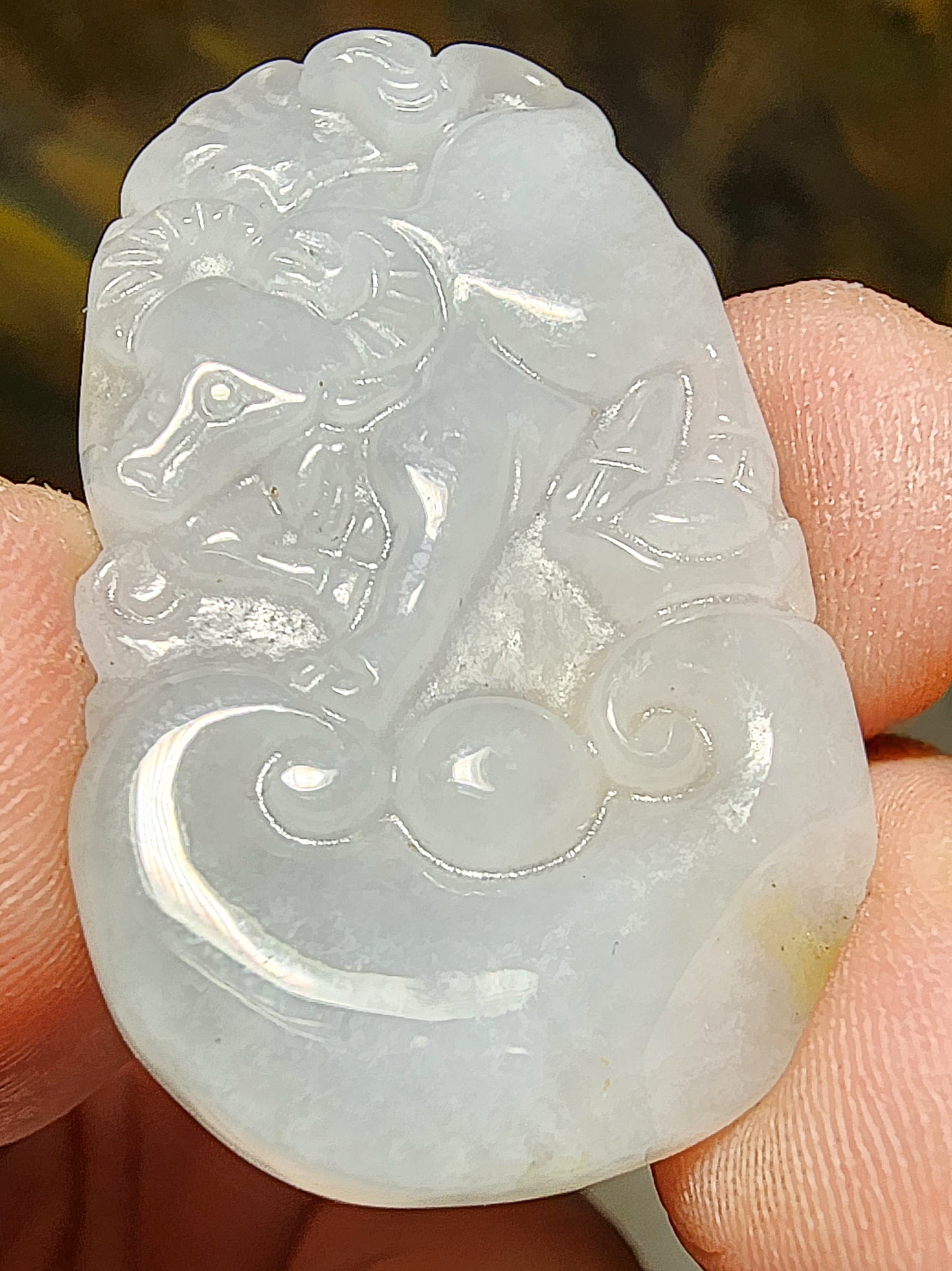 Type A Jadeite Chinese Zodiac Ox pendant (free necklace cord) 翡翠生肖牛吊坠(送項链绳)