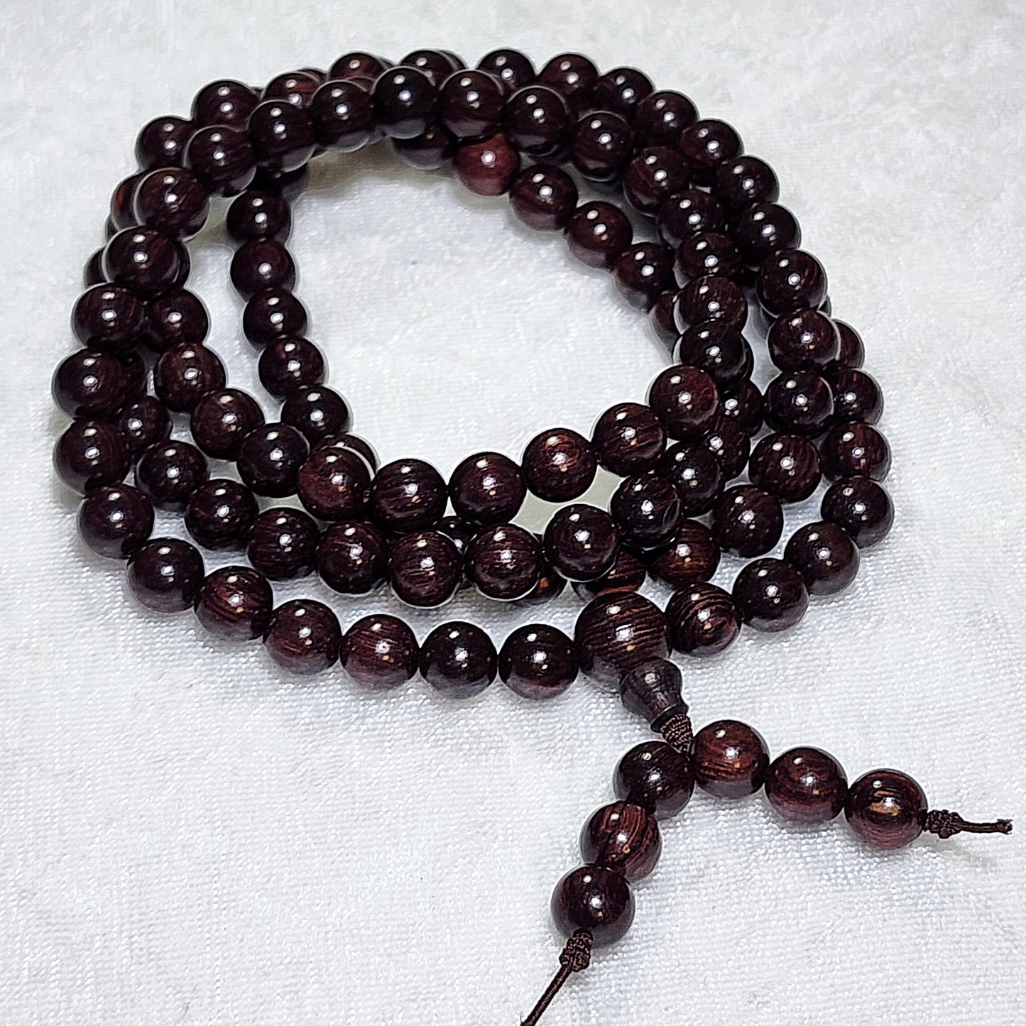 8.1mm Premium aged Hainan Chinese Fragrant Rosewood (Dalbergia odorifera) high natural oil content 110 beads Mala necklace 8.1毫米海南黄花梨(降香黄檀)老油梨110颗念珠/項链