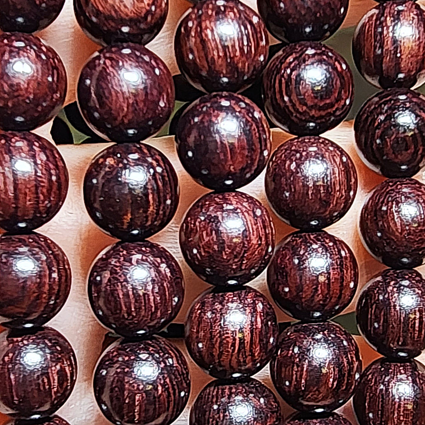 8.1mm Premium aged Hainan Chinese Fragrant Rosewood (Dalbergia odorifera) high natural oil content 110 beads Mala necklace 8.1毫米海南黄花梨(降香黄檀)老油梨110颗念珠/項链