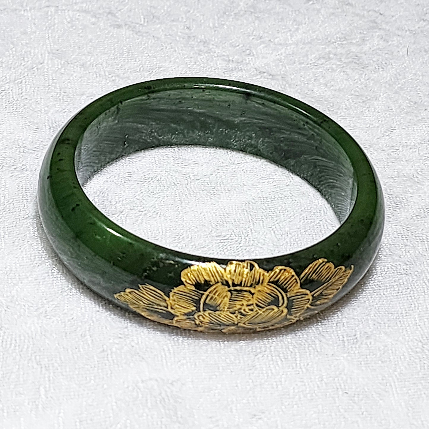 61mm Premium Nephrite green "Miaojin (gold outline)" Peony Jade bangle (with certificate) 61毫米和田玉碧玉描金花开富贵手镯(带证书)