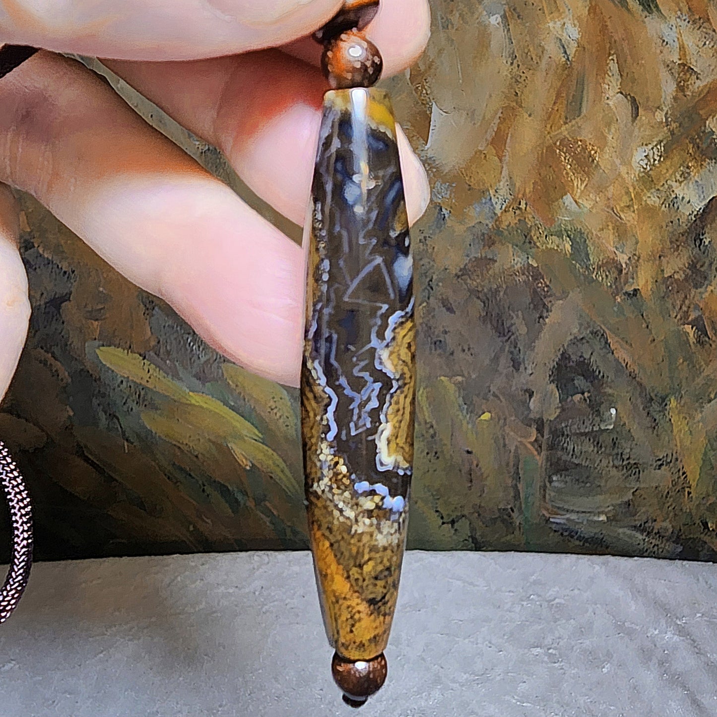 59.3mm Tibetan Meng Tianzhu Natural Eyes 3 Eyes Dzi pendant 59.3毫米九眼页岩蒙天珠天眼三眼吊坠