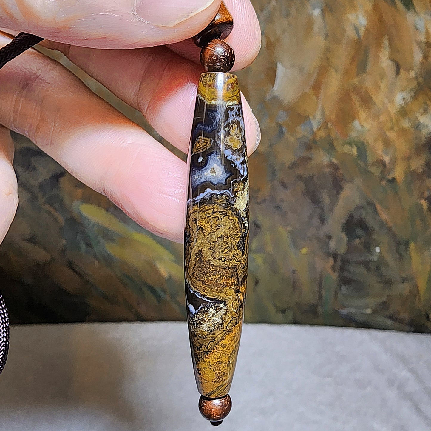 59.3mm Tibetan Meng Tianzhu Natural Eyes 3 Eyes Dzi pendant 59.3毫米九眼页岩蒙天珠天眼三眼吊坠