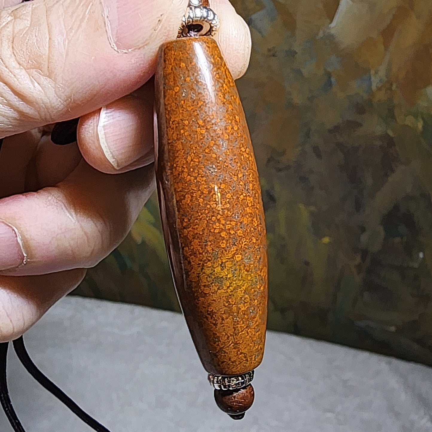 53.6mm Tibetan Meng Tianzhu reddish small natural eyes Dzi pendant 53.6毫米九眼页岩老料红鱼籽小眼睛蒙天珠吊坠