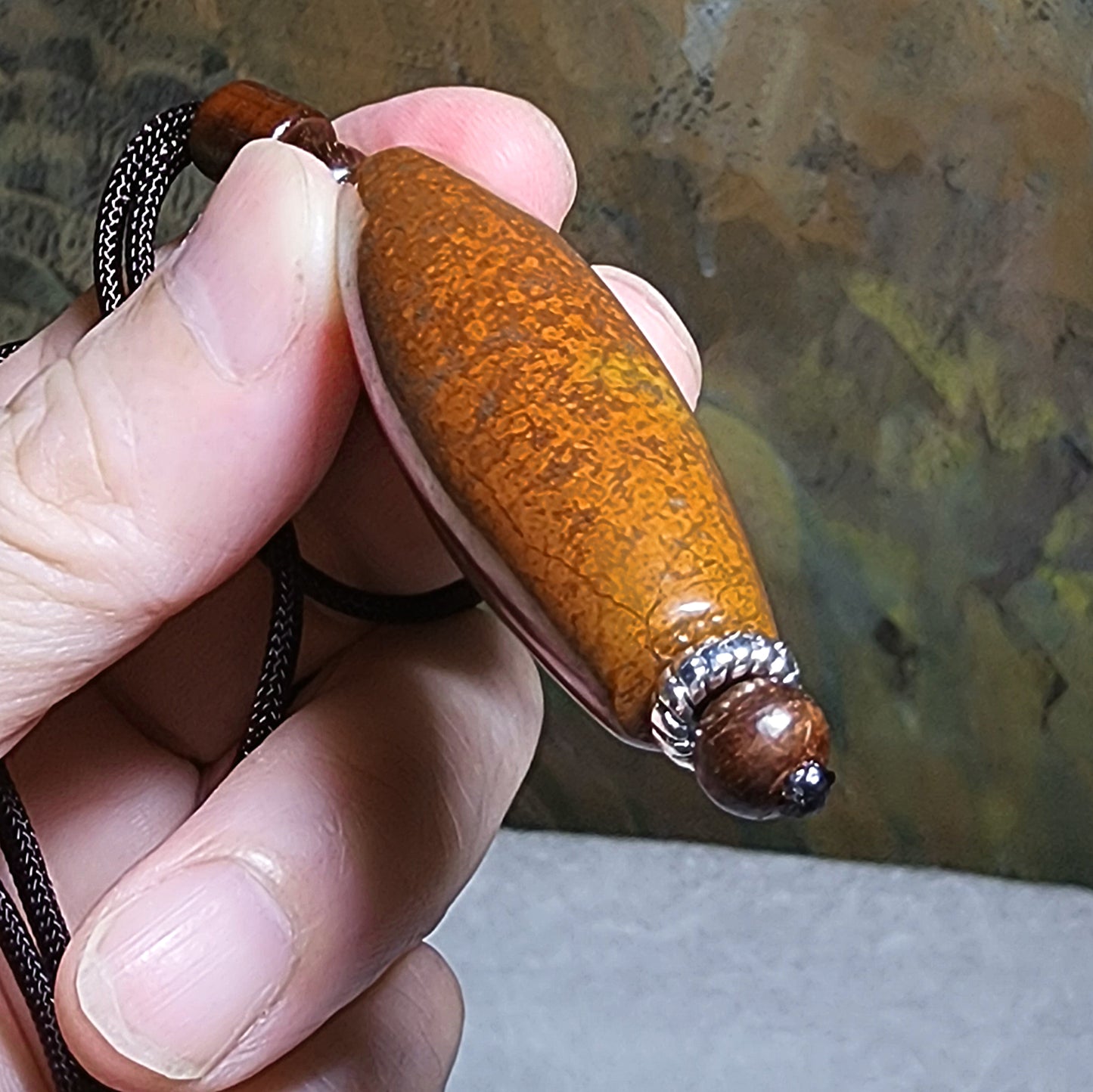 53.6mm Tibetan Meng Tianzhu reddish small natural eyes Dzi pendant 53.6毫米九眼页岩老料红鱼籽小眼睛蒙天珠吊坠