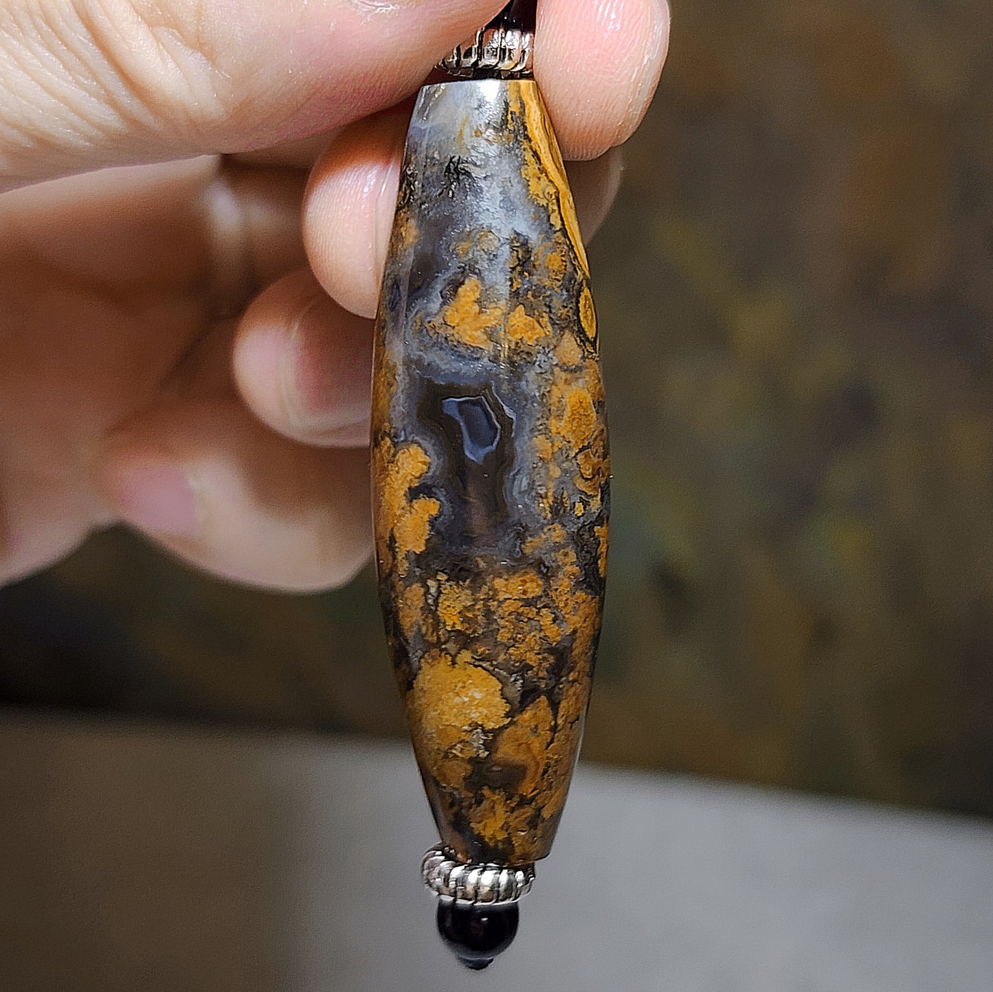 52mm Tibetan Meng Tianzhu Natural Eyes natural Dragon totem Dzi pendant 52毫米九眼页岩蒙天珠天眼多眼天然龙纹吊坠