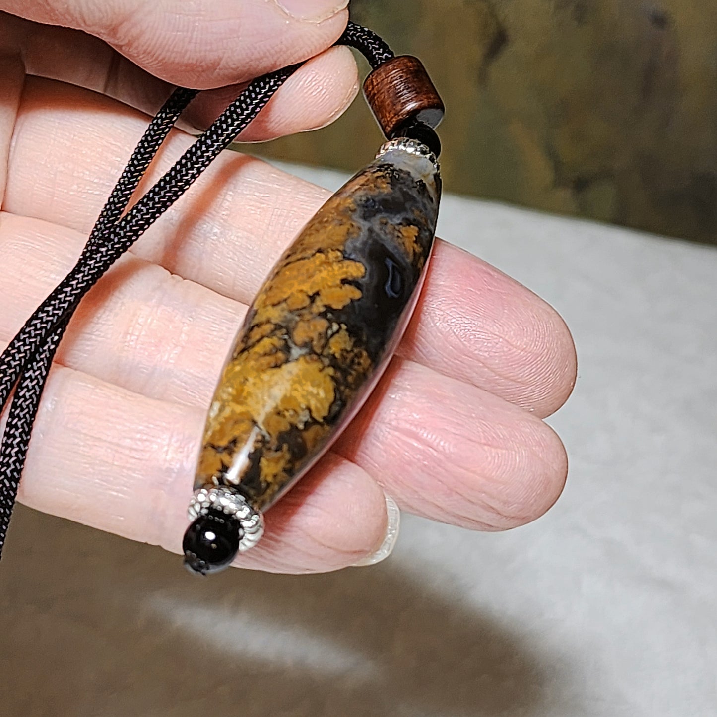 52mm Tibetan Meng Tianzhu Natural Eyes natural Dragon totem Dzi pendant 52毫米九眼页岩蒙天珠天眼多眼天然龙纹吊坠