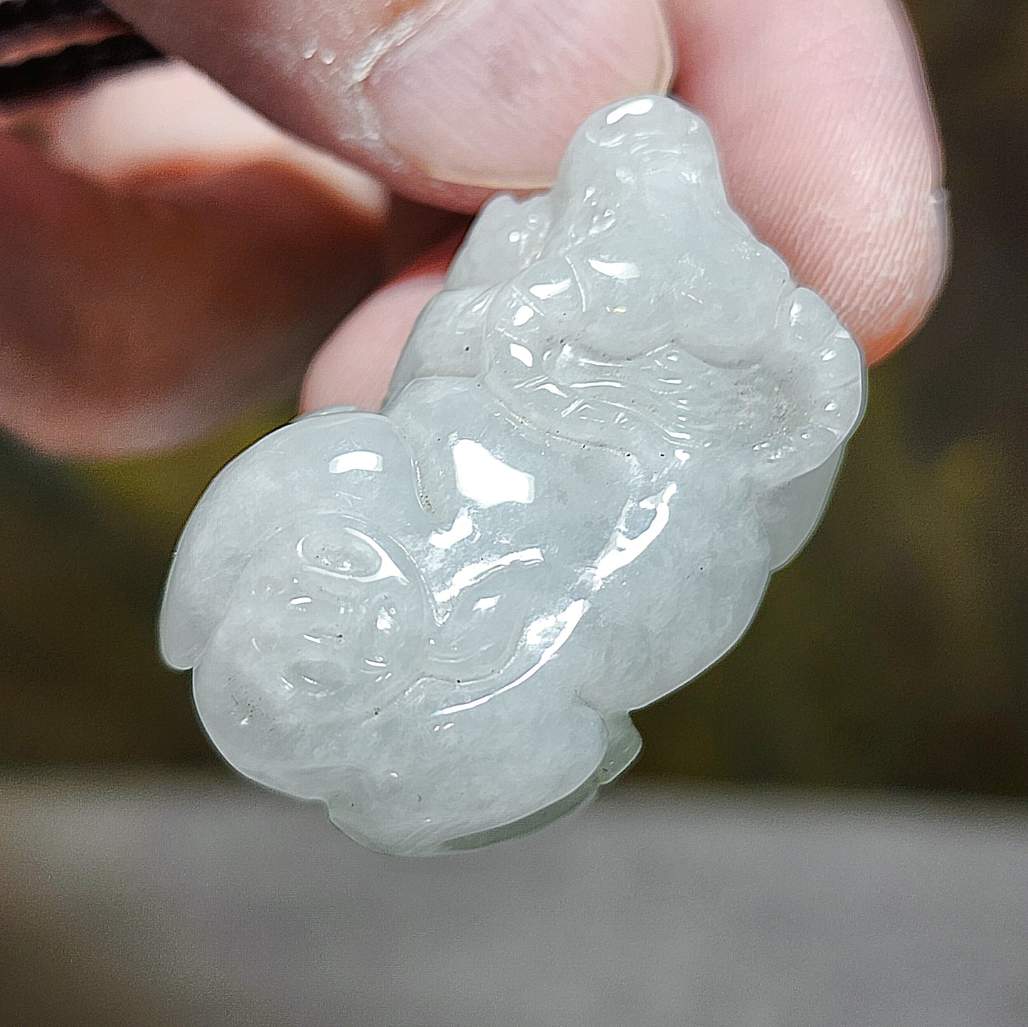 39mm Type A Jadeite light green 3 dimensional Chinese Zodiac Ox Jade pendant (with certificate) 39毫米翡翠淡绿立体生肖牛吊坠(带证书)