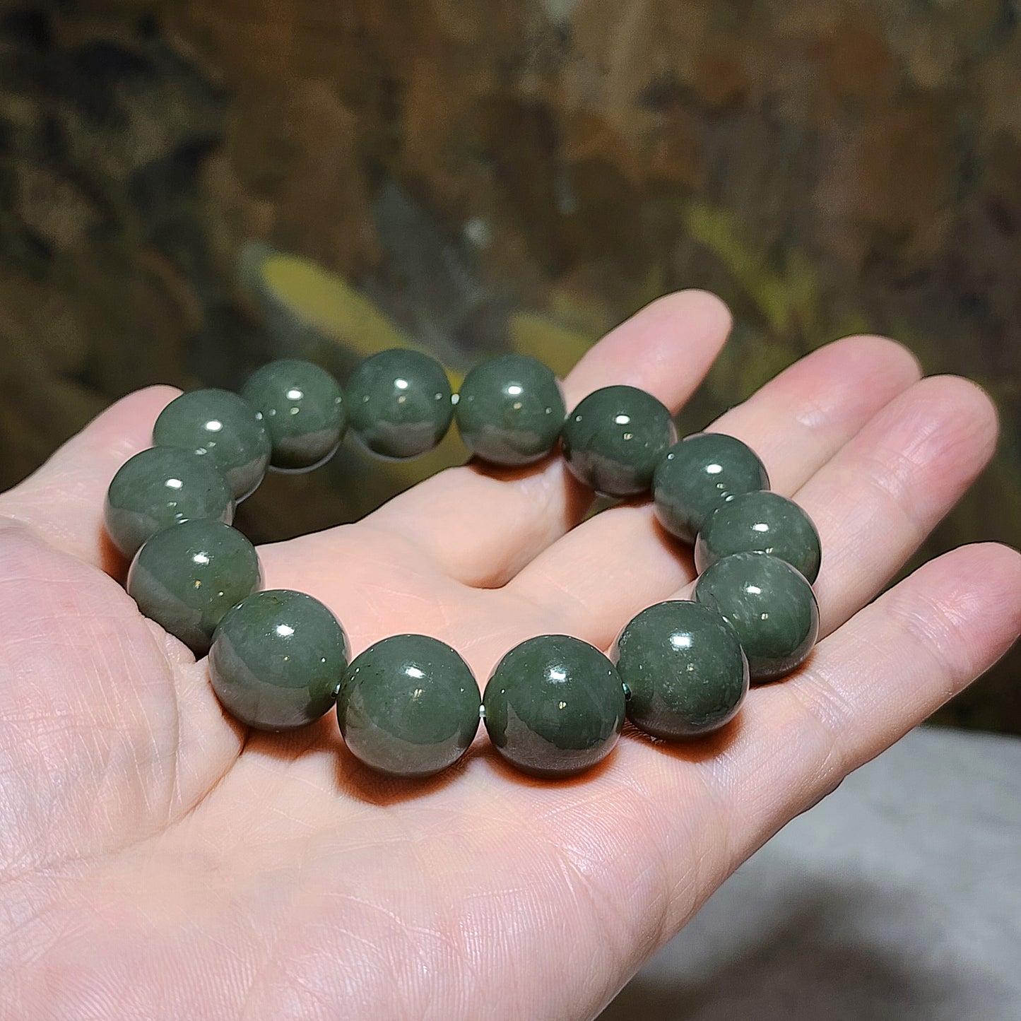 16mm Premium Nephrite blue hue light green with some caramel brown bracelet (with certificate) 16毫米优质和田玉且末蓝调青白帶小许糖手链(带证书)