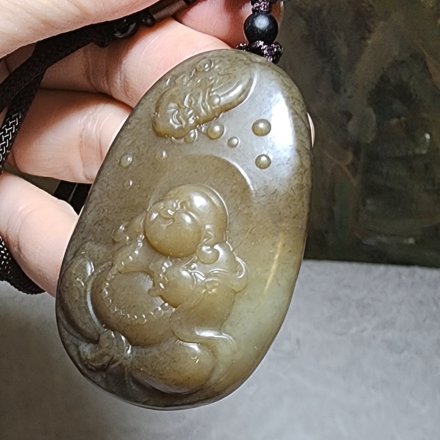 Premium Nephrite caramel brown good greasiness God of Wealth & Laughing Buddha Maitreya Jade pendant/handheld (with certificate) 优质和田玉且末老黃糖油润财神弥勒笑佛人财兩旺吊坠/手把(带证书)
