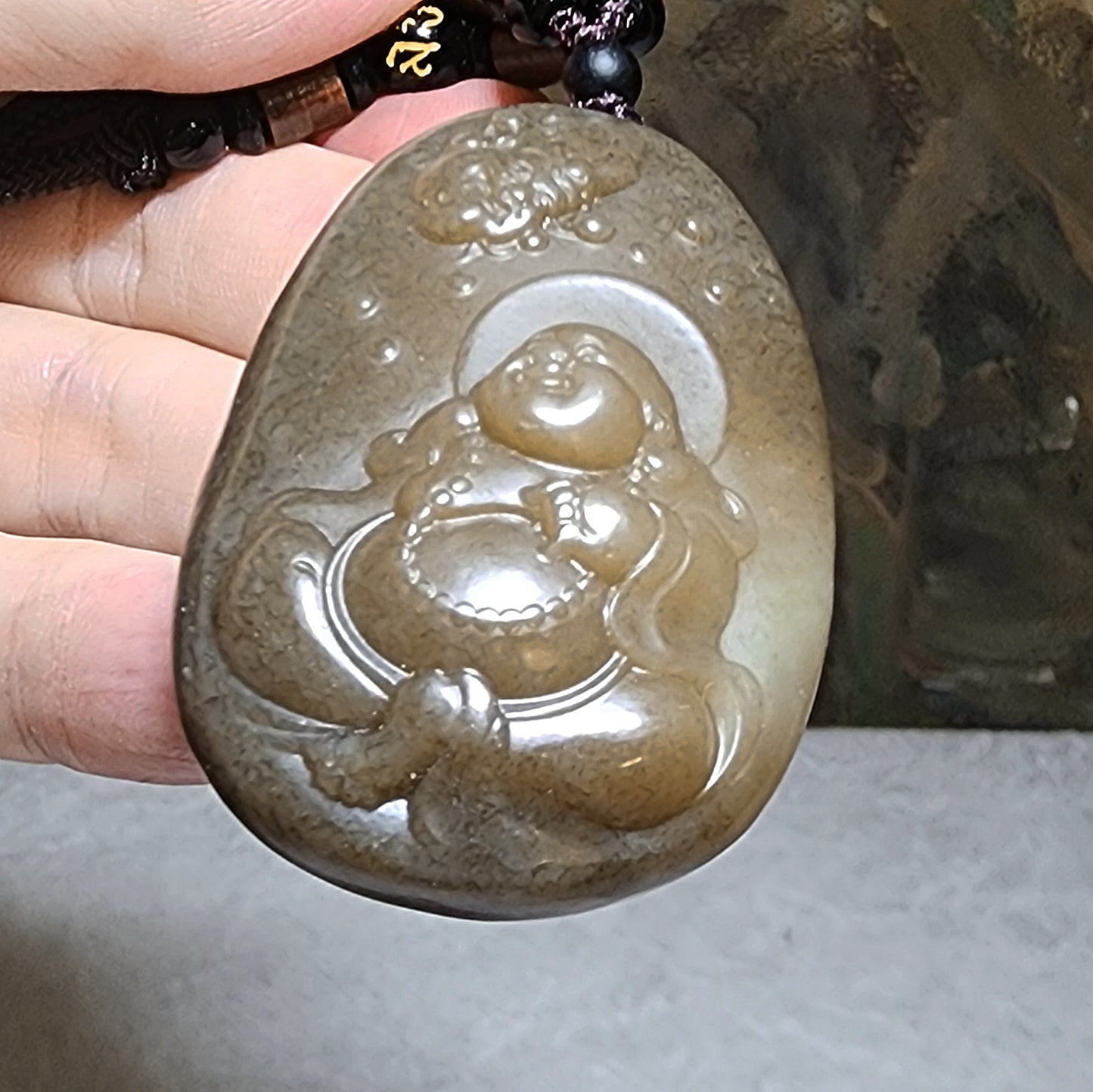 Premium Nephrite caramel brown good greasiness God of Wealth & Laughing Buddha Maitreya Jade pendant/handheld (with certificate) 优质和田玉且末老黃糖油润财神弥勒笑佛人财兩旺吊坠/手把(带证书)