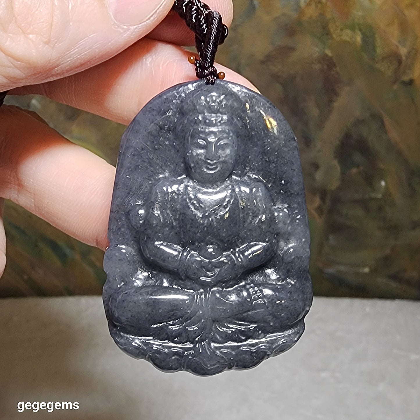Premium natural Nephrite Qinghua (black & white) Guan Yin Jade pendant (with certificate) 和田玉新疆青花(黑白)观音吊坠(带证书)