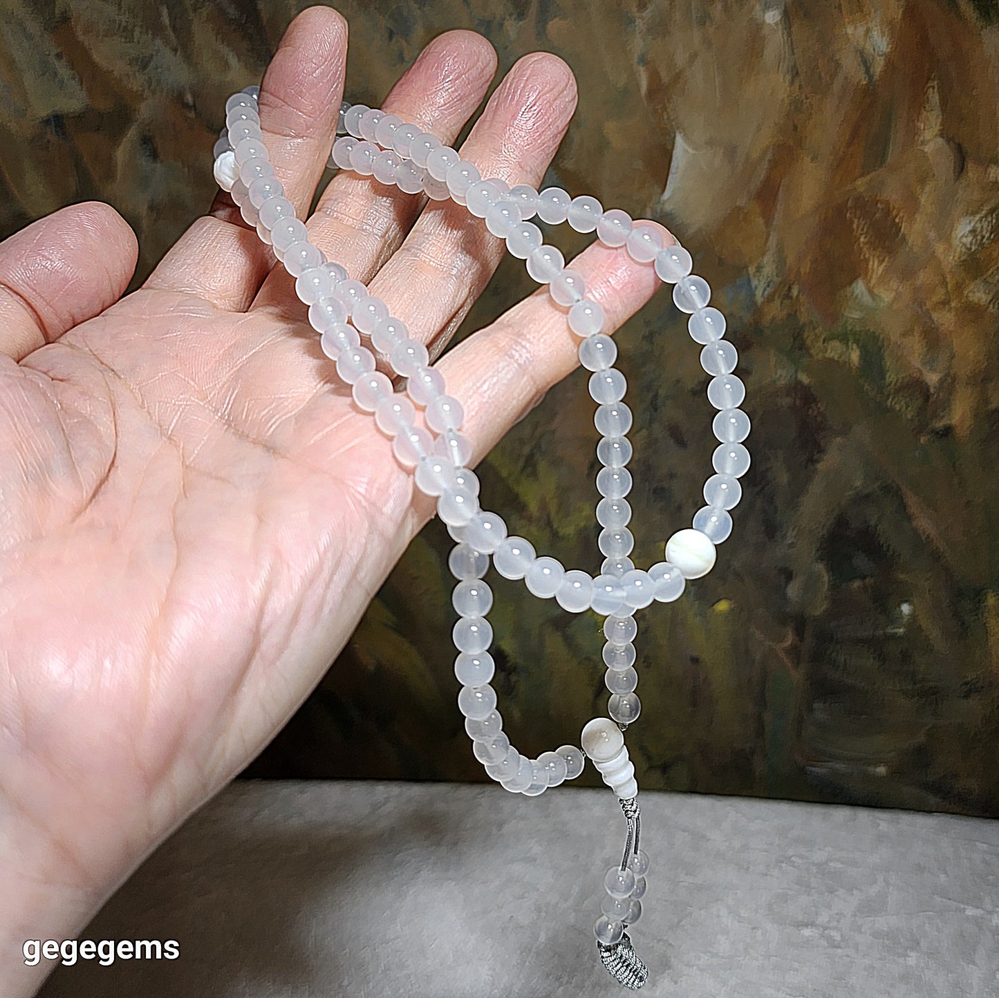 Gegegems Creation 6mm Premium Icy white Chalcedony with 8mm Che Qu Medicine Dzi Lotus &Hulu 108 mala necklace 优质冰白玉髓硨磲药师珠蓮花珠三通108念珠項链