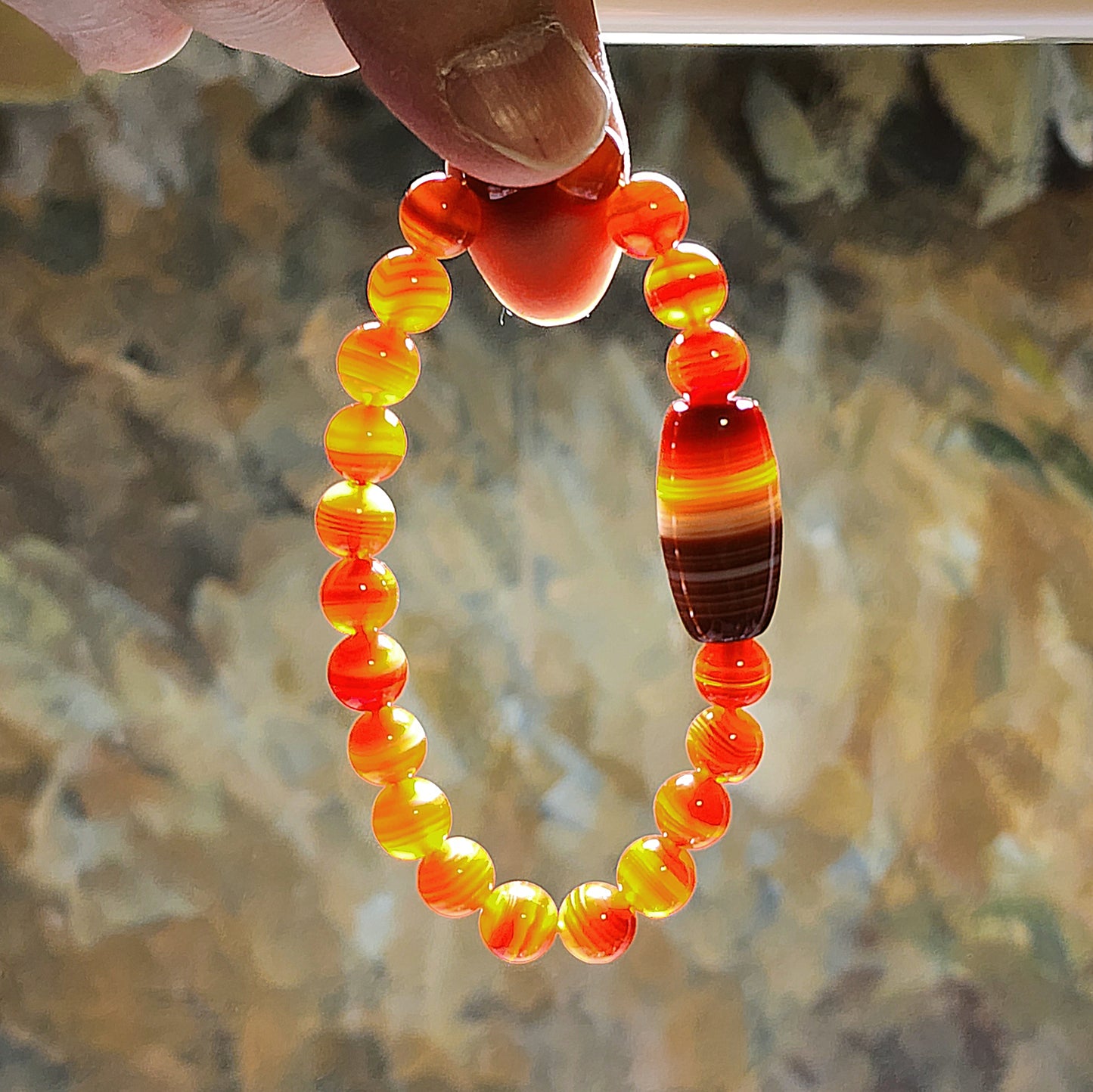 26mm Sardonyx natural pattern Lines Dzi Medicine Dzi & 8mm Sardonyx Bracelet 缠丝玛瑙天然多线天珠药师珠配8毫米缠丝玛瑙手链