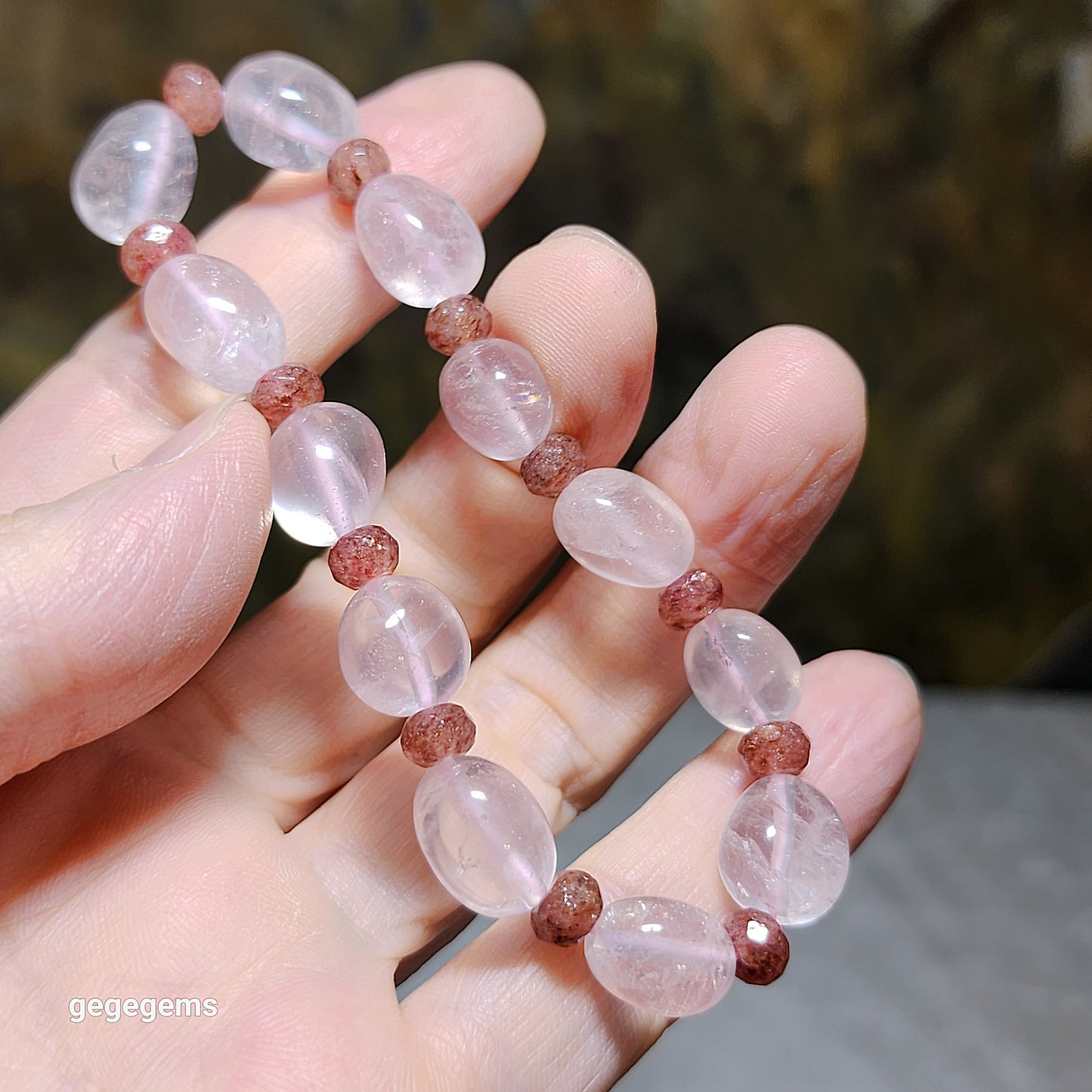 10mm Premium Madagascar freeform Rose Quartz with 6mm faceted Strawberry Quartz bracelet 冰透马达加斯加随形粉晶配切面草莓晶手链