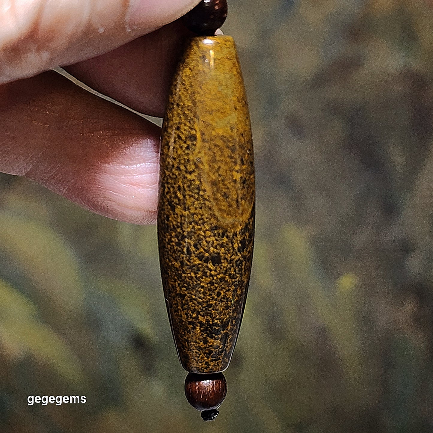 45.8mm Tibetan Meng Tianzhu small natural eyes Dzi pendant 45.8毫米九眼页岩鱼籽老料小眼睛蒙天珠吊坠