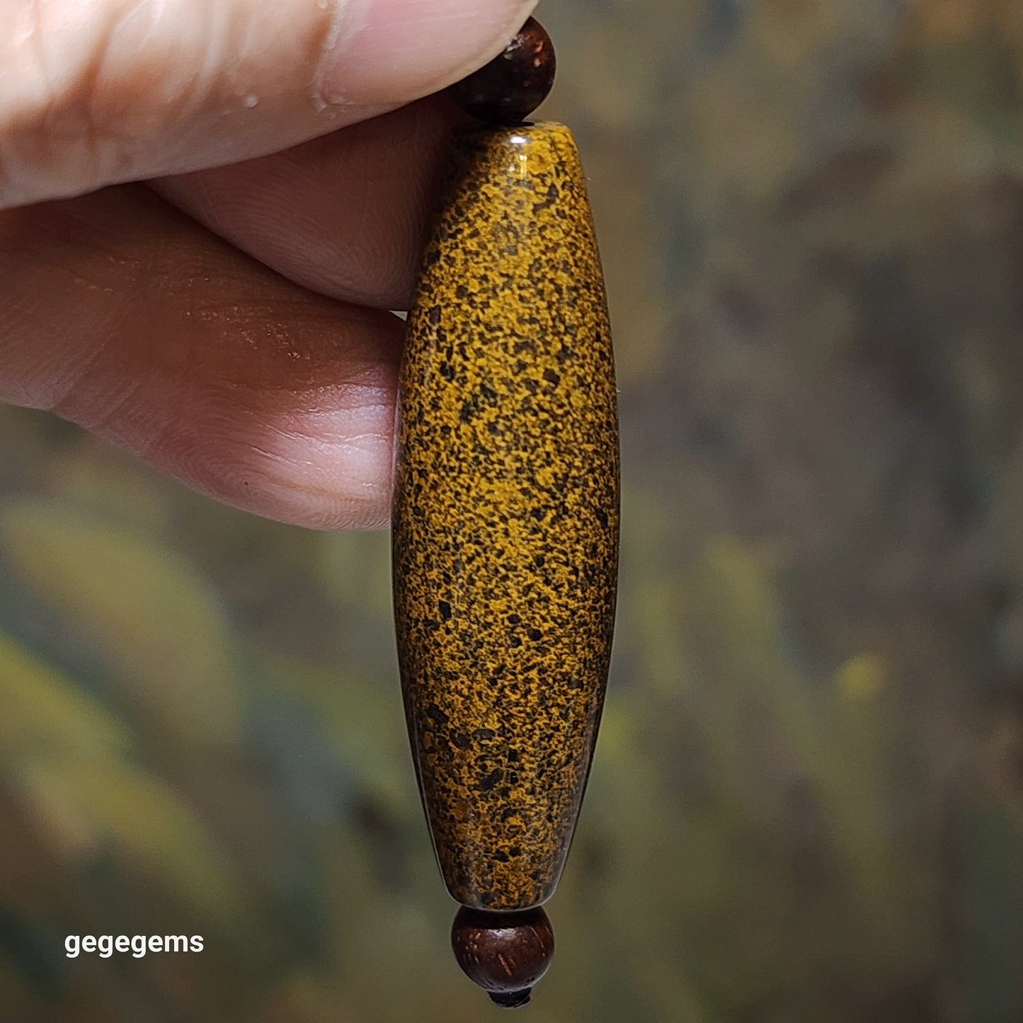45.8mm Tibetan Meng Tianzhu small natural eyes Dzi pendant 45.8毫米九眼页岩鱼籽老料小眼睛蒙天珠吊坠