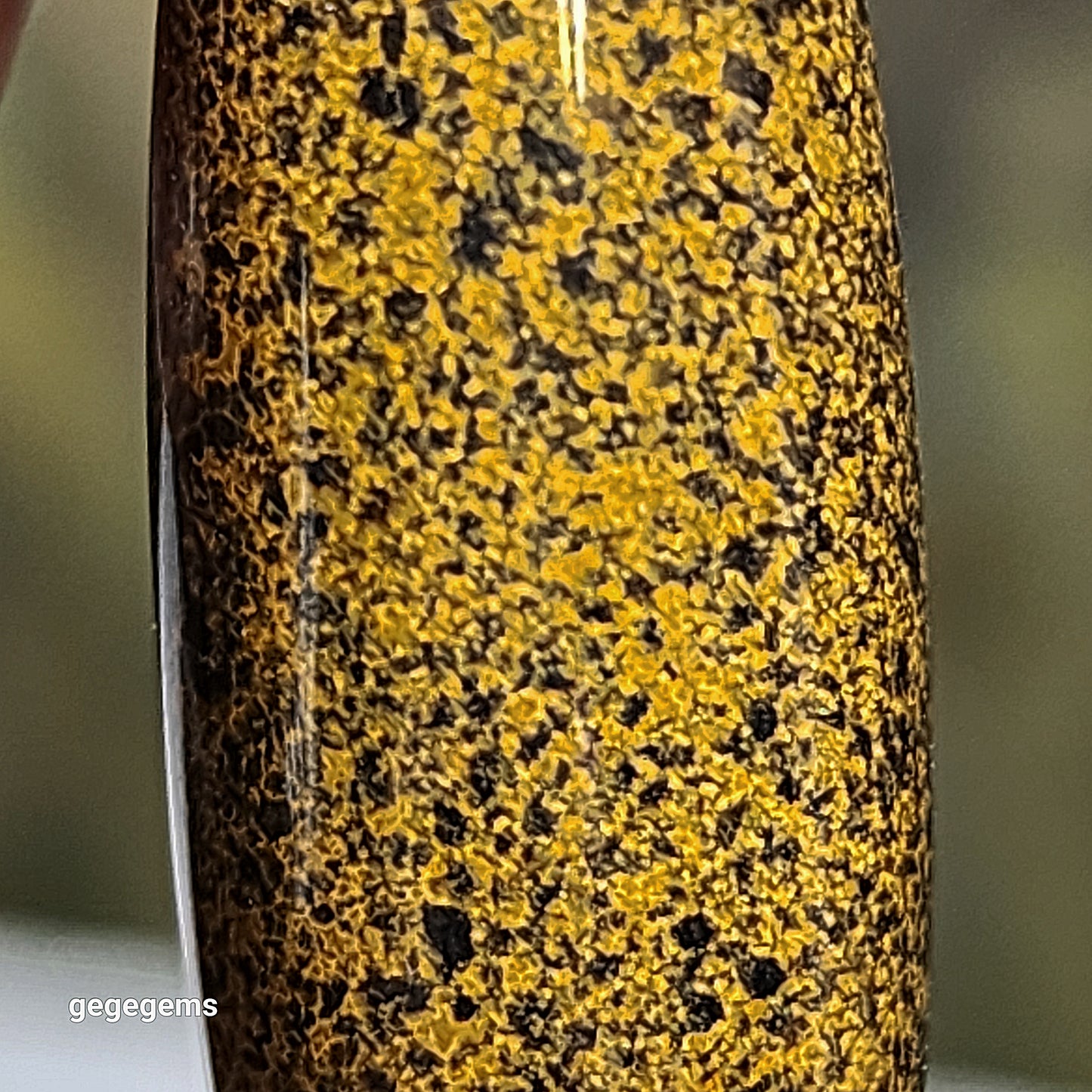 45.8mm Tibetan Meng Tianzhu small natural eyes Dzi pendant 45.8毫米九眼页岩鱼籽老料小眼睛蒙天珠吊坠