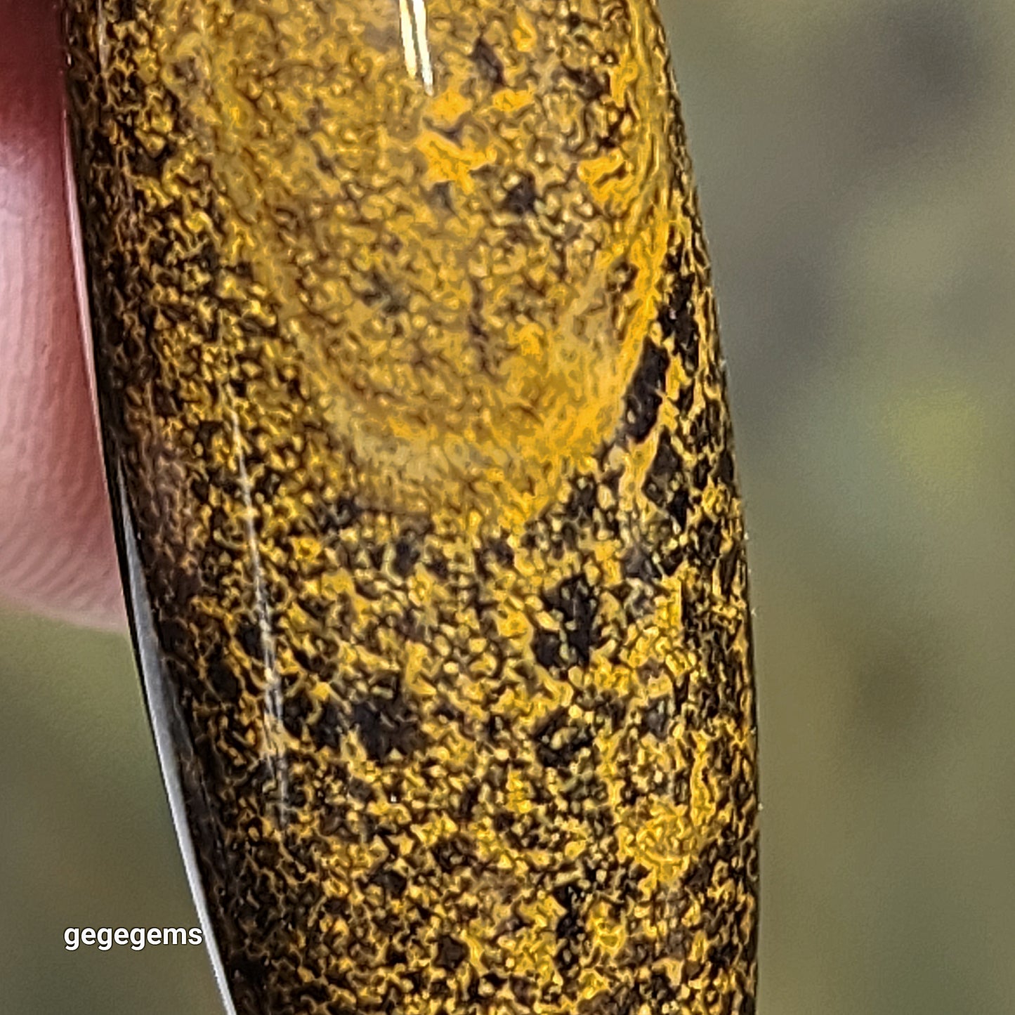45.8mm Tibetan Meng Tianzhu small natural eyes Dzi pendant 45.8毫米九眼页岩鱼籽老料小眼睛蒙天珠吊坠