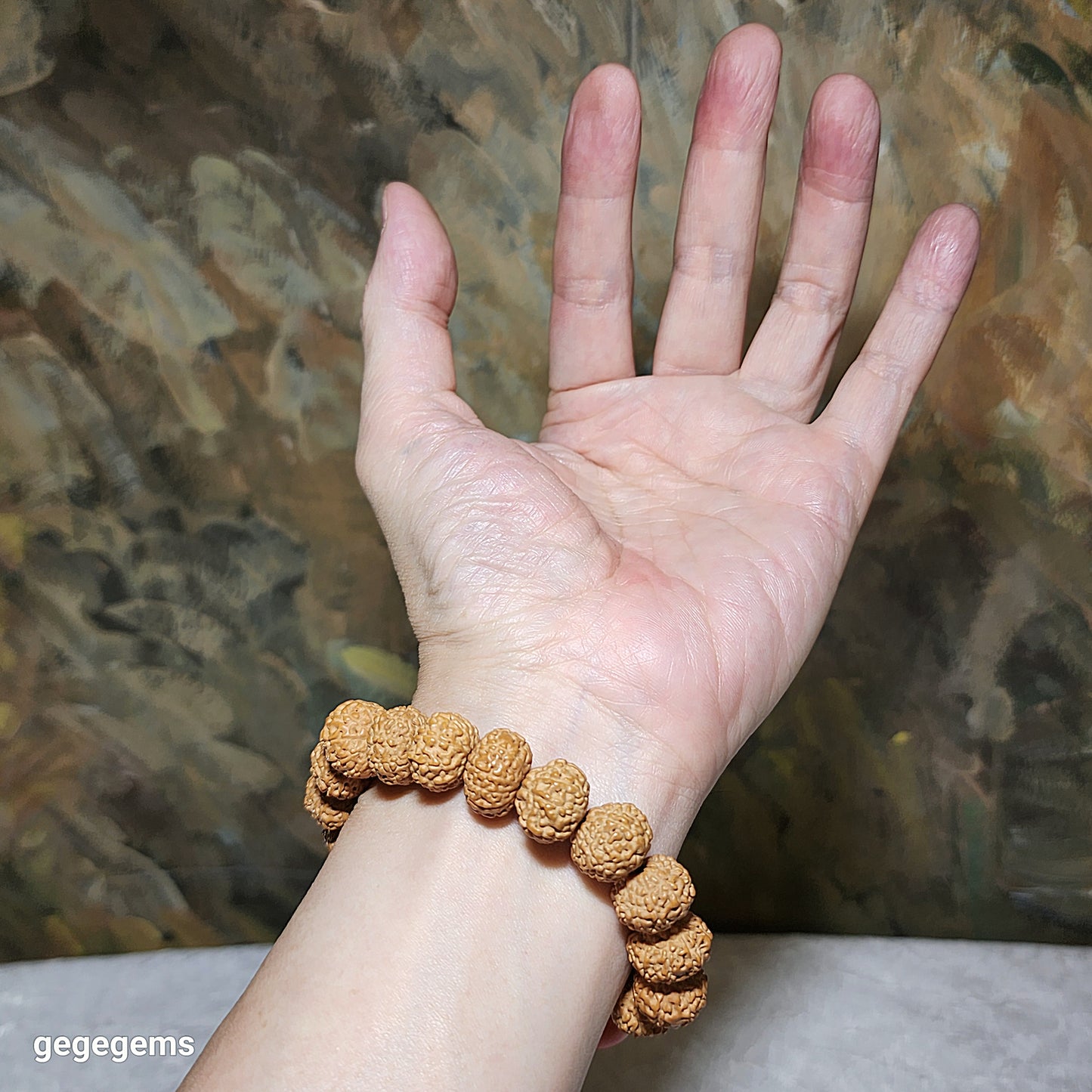 14mm premium natural "Panlong" (Coiling Dragon) 10 Mukhi (faces) small species Rudraksha with a 16mm Baoshan Nan Hong bracelet/18 beads mala 14毫米十瓣盘龙小金刚菩提子配宝山南红手链/十八子手持
