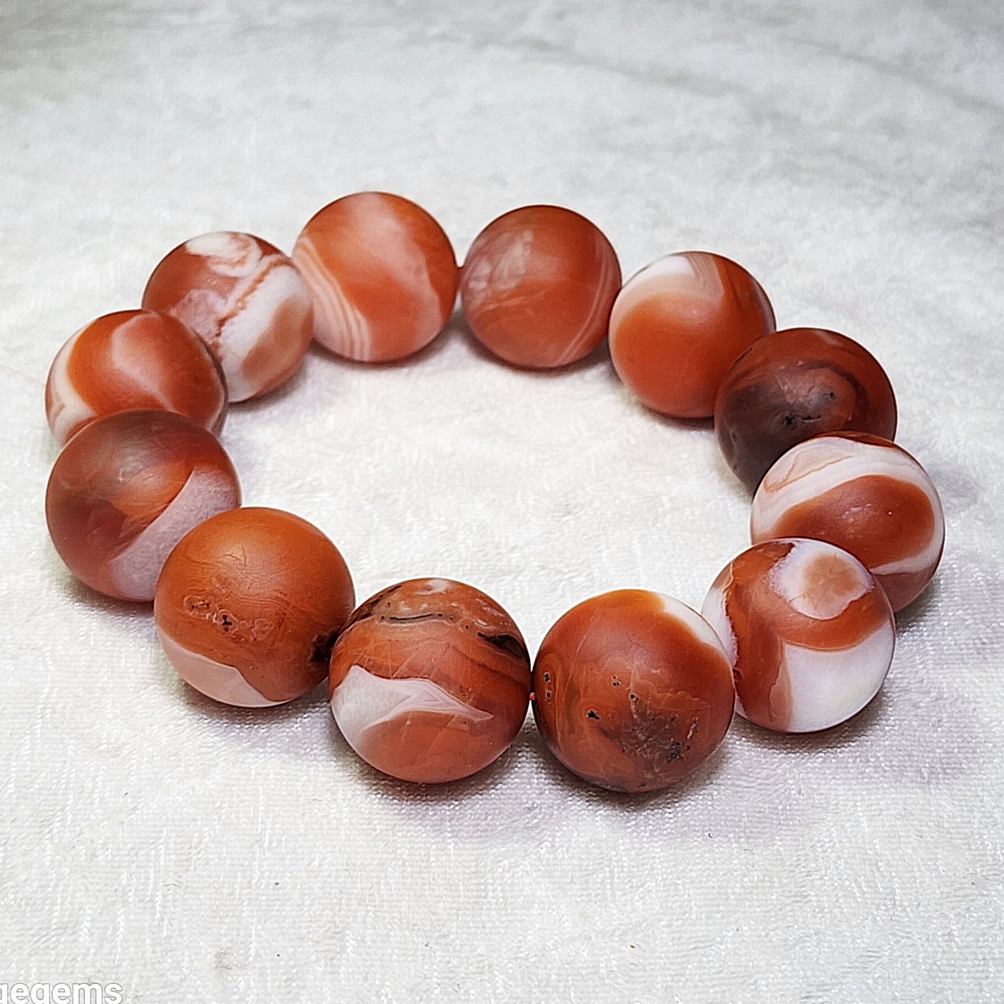 Rare 20mm Premium Baoshan Nan Hong red & white with some "skin" bracelet 罕见大尺寸135克保山南红红白带小许铁皮手链