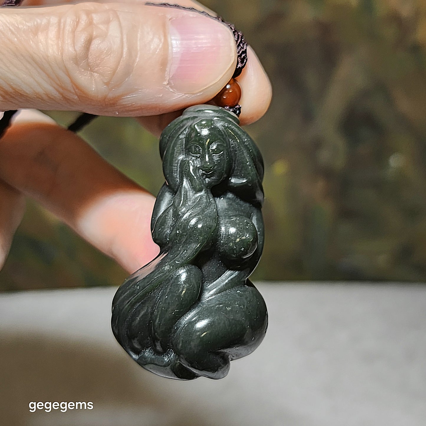 Premium Nephrite deep olive green 3 dimensional "Getting One's Savior" pendant (with certificate) 和田玉塔青深绿立体遇贵人吊坠(带证书)