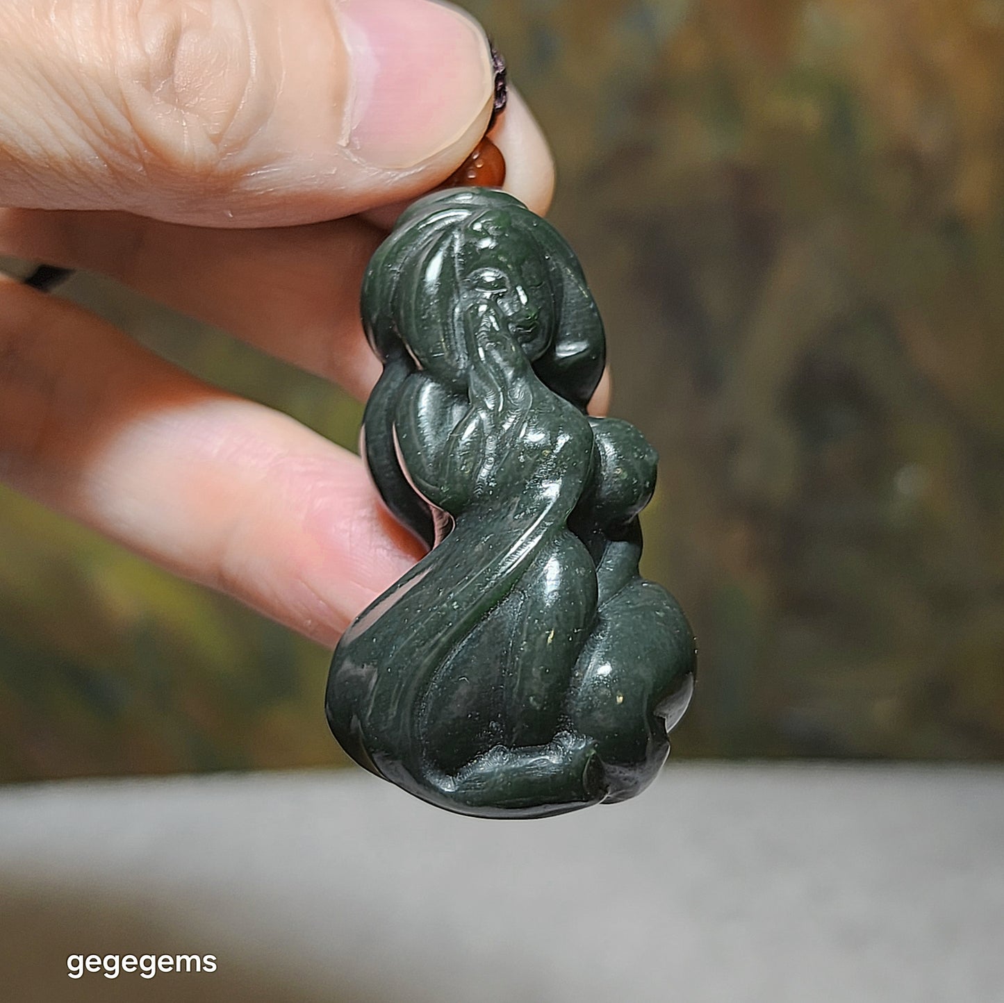 Premium Nephrite deep olive green 3 dimensional "Getting One's Savior" pendant (with certificate) 和田玉塔青深绿立体遇贵人吊坠(带证书)
