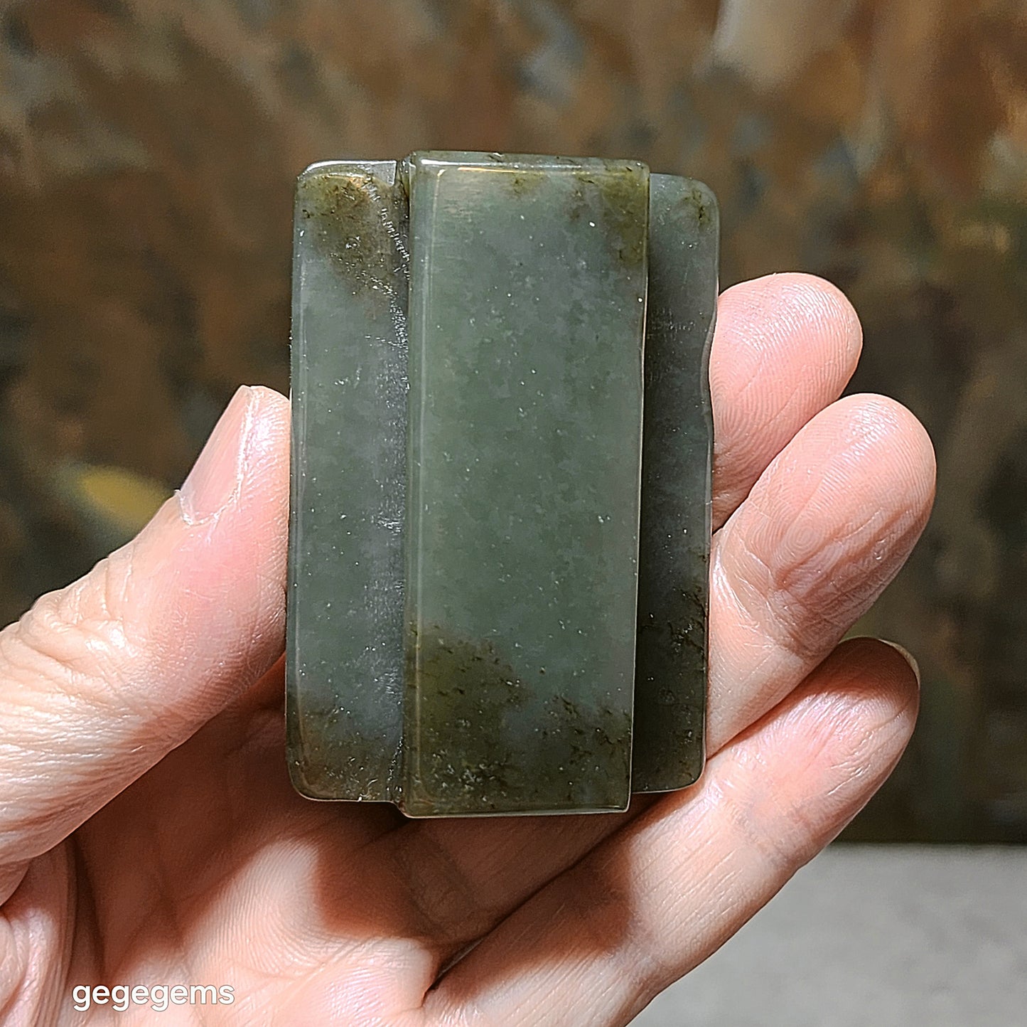 Premium Nephrite green caramel brown Guan Gong (Guan Yu) belt buckle (with certificate) 精品和田玉且末糖青白关公(关羽)皮带扣(带证书)