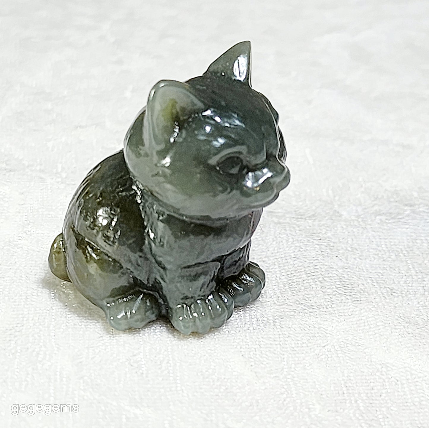 Premium Nephrite greenish caramel brown 3 dimensional Cat 和田玉且末糖青白立体小猫茶宠小摆件