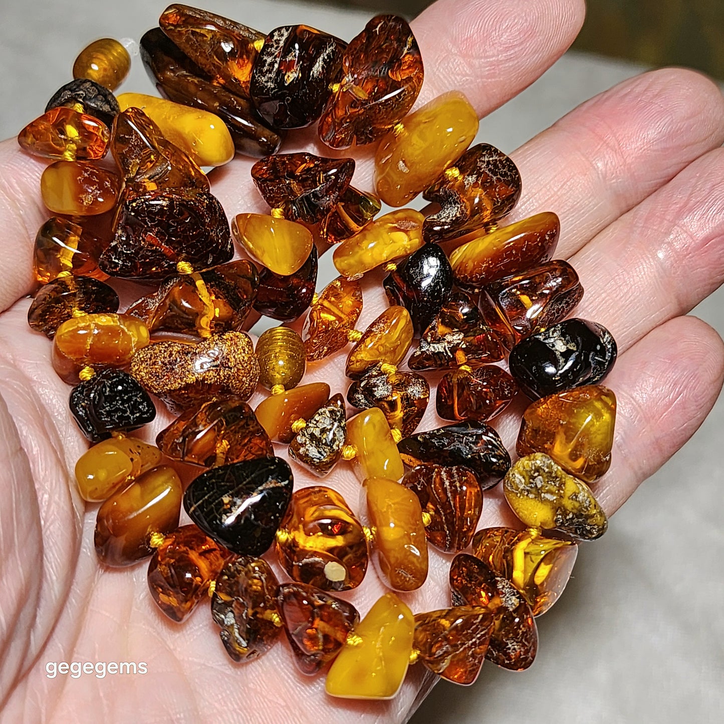Gegegems Collection 39g premium Baltic wine red & golden yellow Amber and Butterscotch Amber freeform progressive size necklace 精品天然波罗的海酒紅金黄琥珀蜜蜡塔链項链