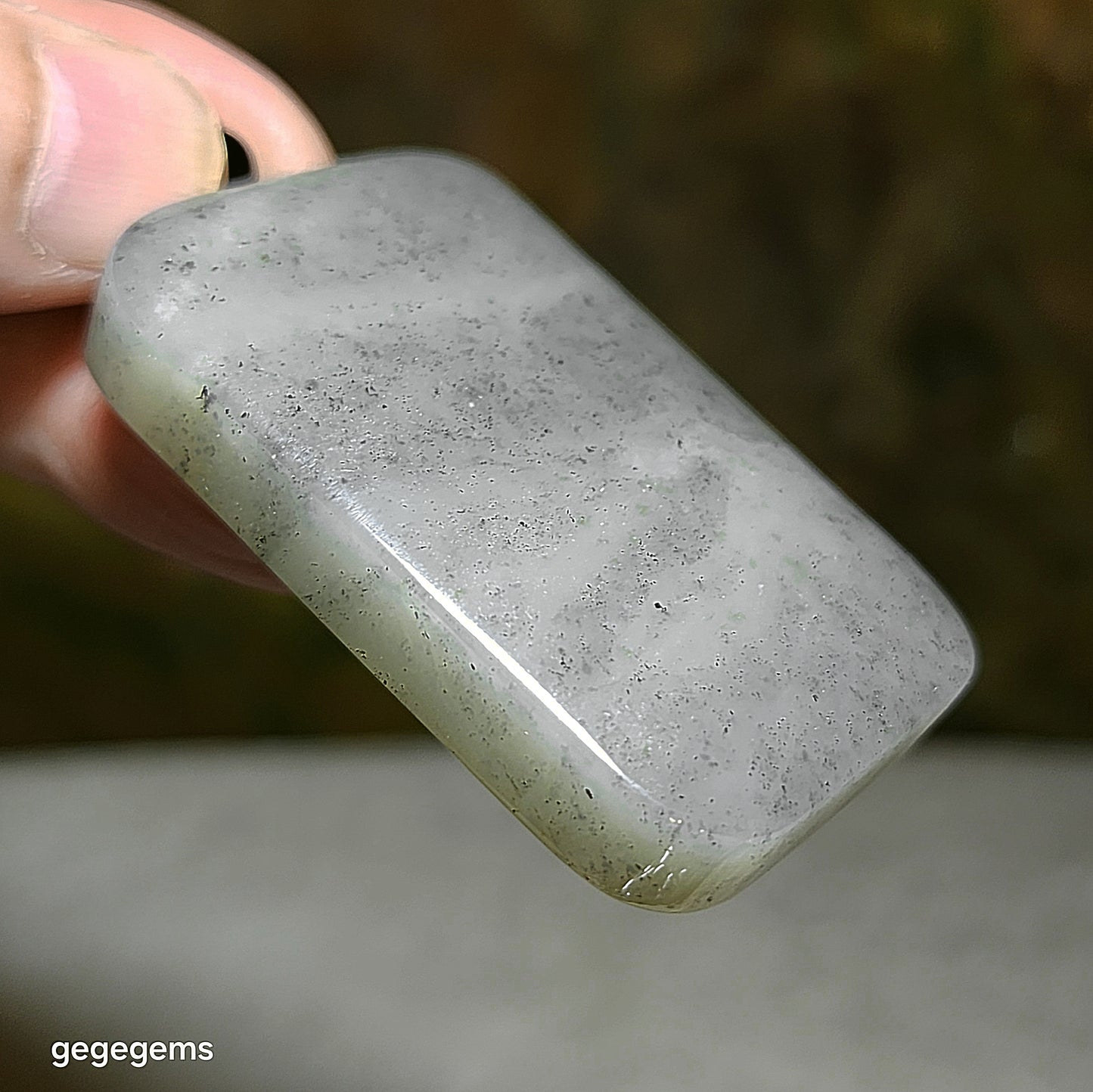 67.8 grams Premium Nephrite qinghua (black and white) Wu Shi Pai natural landscape pattern pendant (with certificate) 精品大号新疆和田玉青花(黑白)无事牌天然山水纹路意境吊坠(带证书)