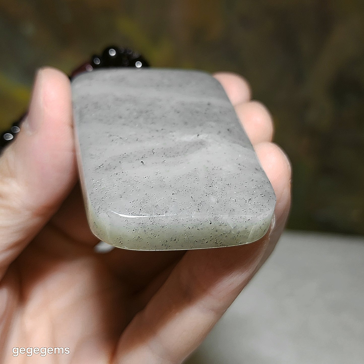 67.8 grams Premium Nephrite qinghua (black and white) Wu Shi Pai natural landscape pattern pendant (with certificate) 精品大号新疆和田玉青花(黑白)无事牌天然山水纹路意境吊坠(带证书)