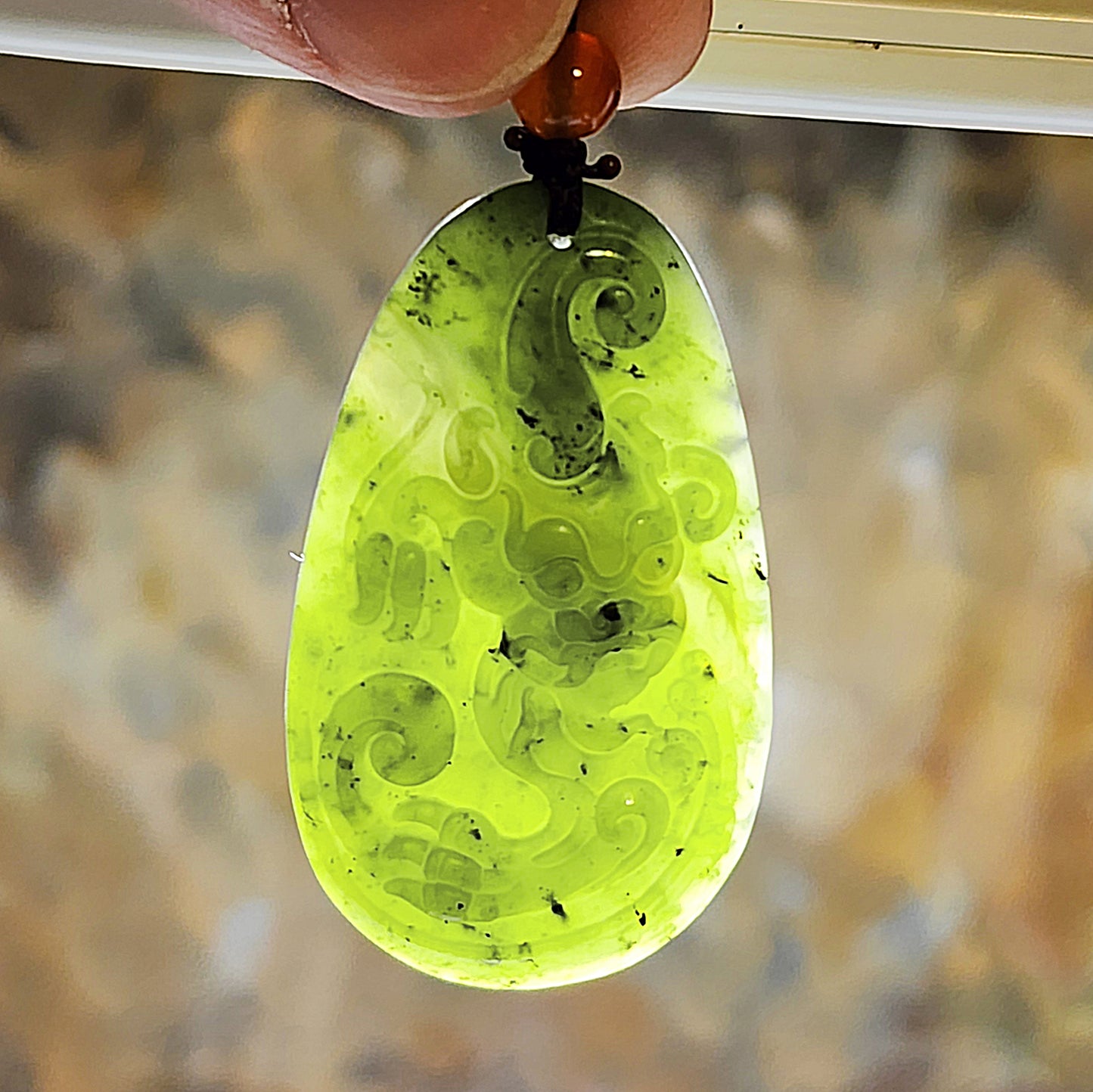 Premium Nephrite Biyu Pi Xiu Ancient Totem Jade pendant (with certificate) 和田玉碧玉貔貅古兽护主吊坠(带证书)