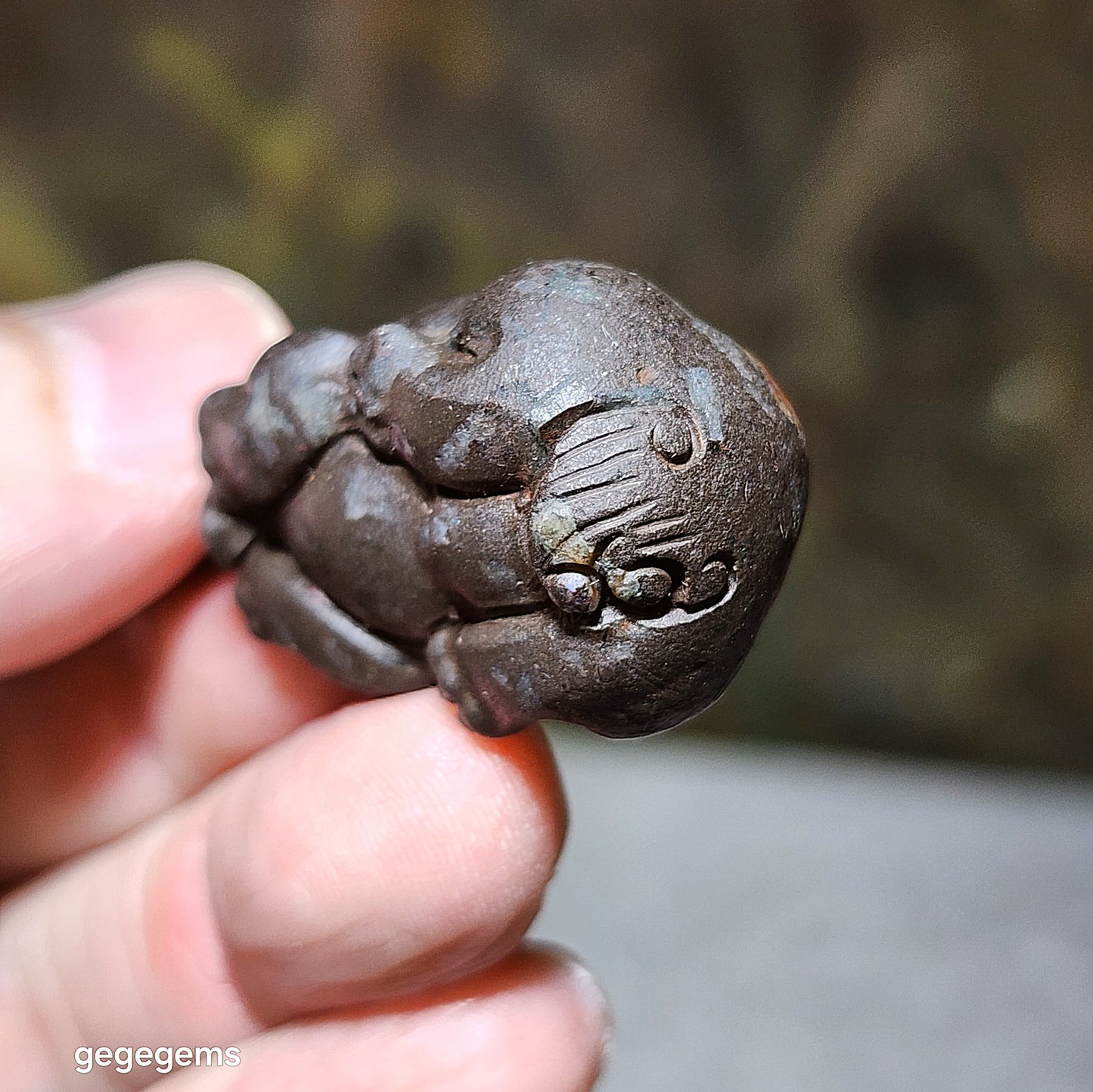 34mm Baoshan Nan Hong Adong Zhai with "skin" carved 3 dimensional Pi Xiu pendant 保山南红阿东寨带皮立体貔貅吊坠