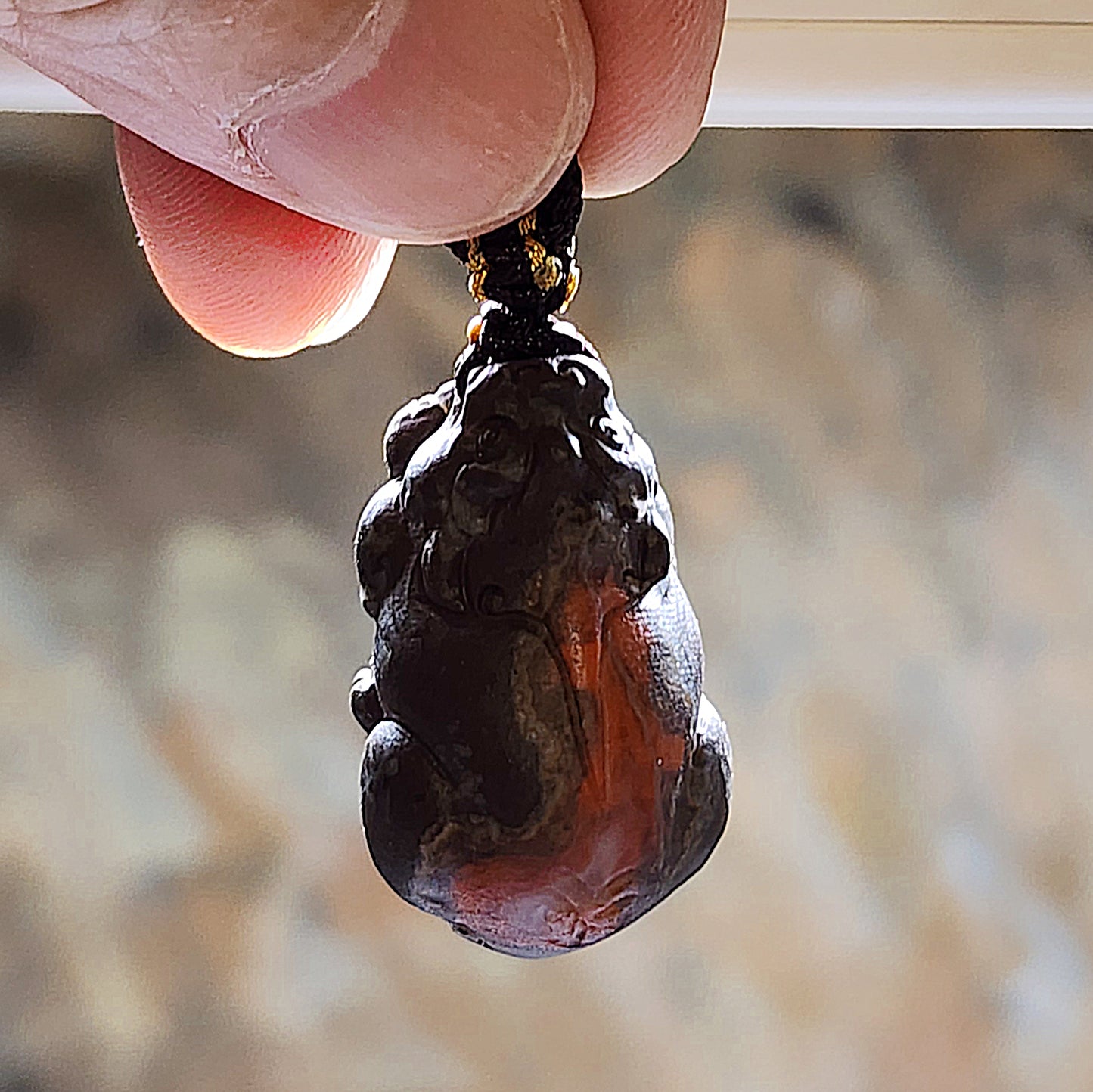 29.8mm Baoshan Nan Hong Adong Zhai with "skin" carved 3 dimensional Pi Xiu pendant 保山南红阿东寨带皮立体貔貅吊坠 #2