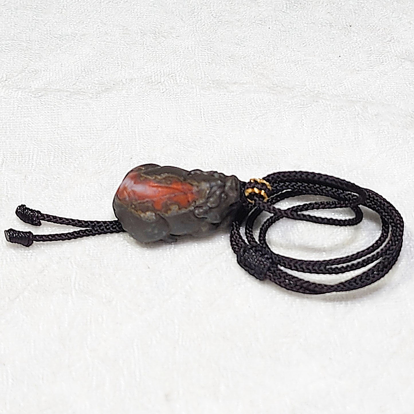 29.8mm Baoshan Nan Hong Adong Zhai with "skin" carved 3 dimensional Pi Xiu pendant 保山南红阿东寨带皮立体貔貅吊坠 #2