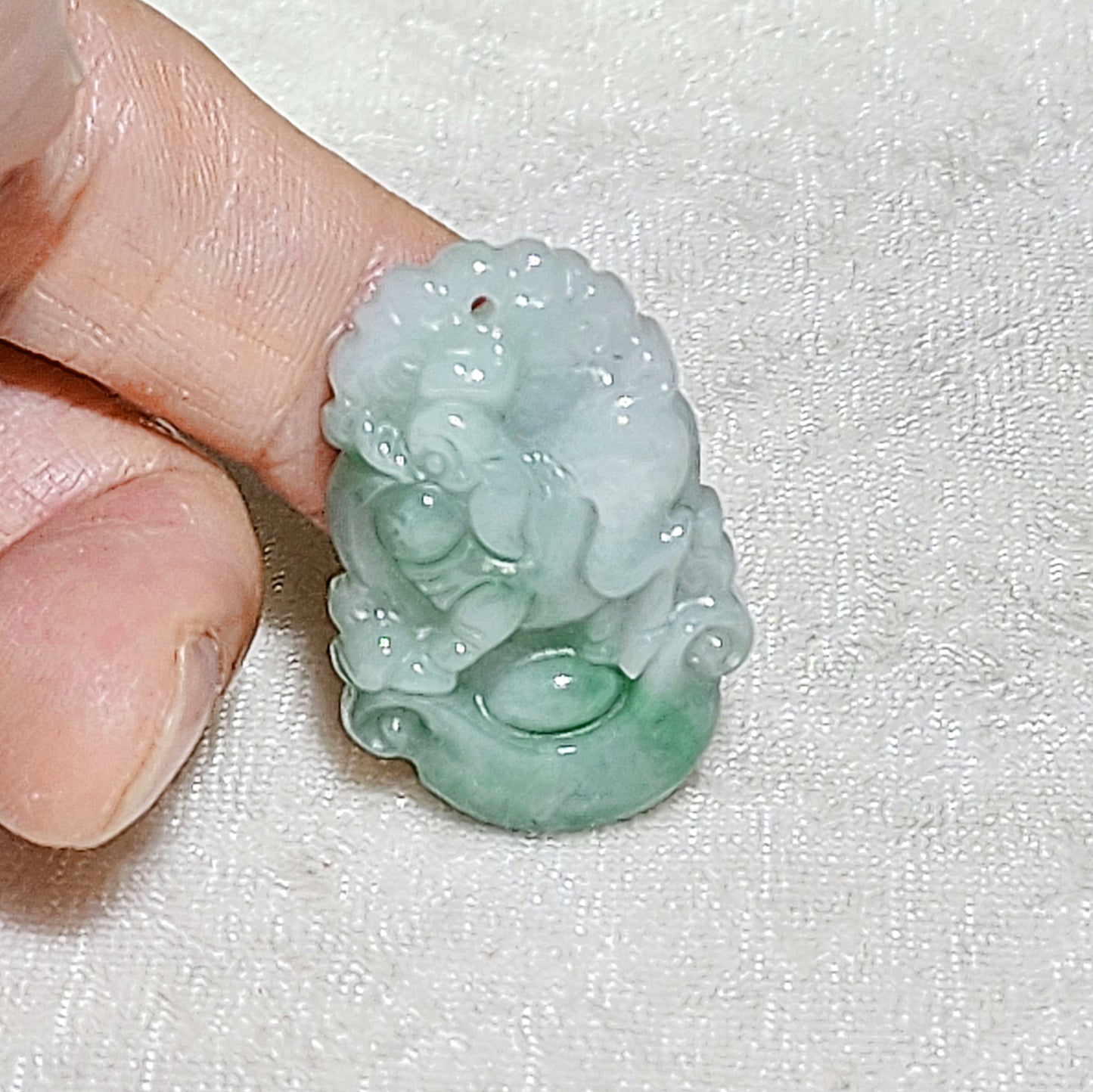 Type A Jadeite light green Chinese Zodiac Pig pendant (free necklace cord) 翡翠飘绿生肖豬吊坠(送項链绳) #5