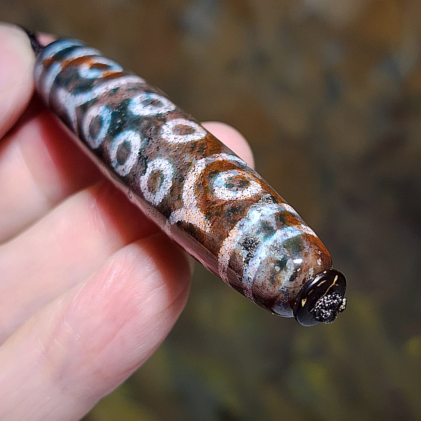 65.8mm Aged Tibetan Xang Xung (Zhang Zhung) 21 Eyes Dzi with lots of small red spots pendant 西藏老矿象雄满细朱砂二十一眼天珠(带证书)