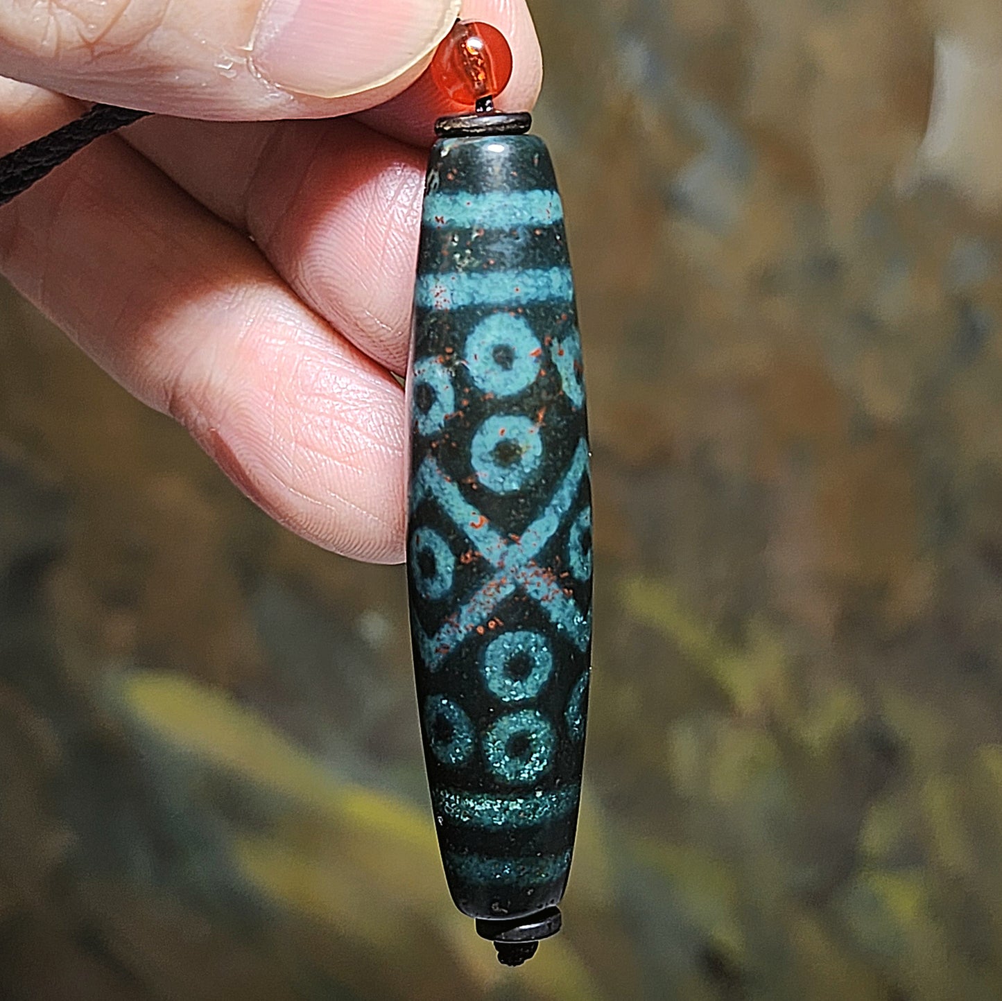 58.5mm Tibetan Xang Xung (Zhang Zhung) special totem Vajra 21 Eyes blue hue with red spots Dzi pendant (with certificate) 西藏老矿象雄蓝沁满朱砂特殊图腾金刚二十一眼天珠(带证书)