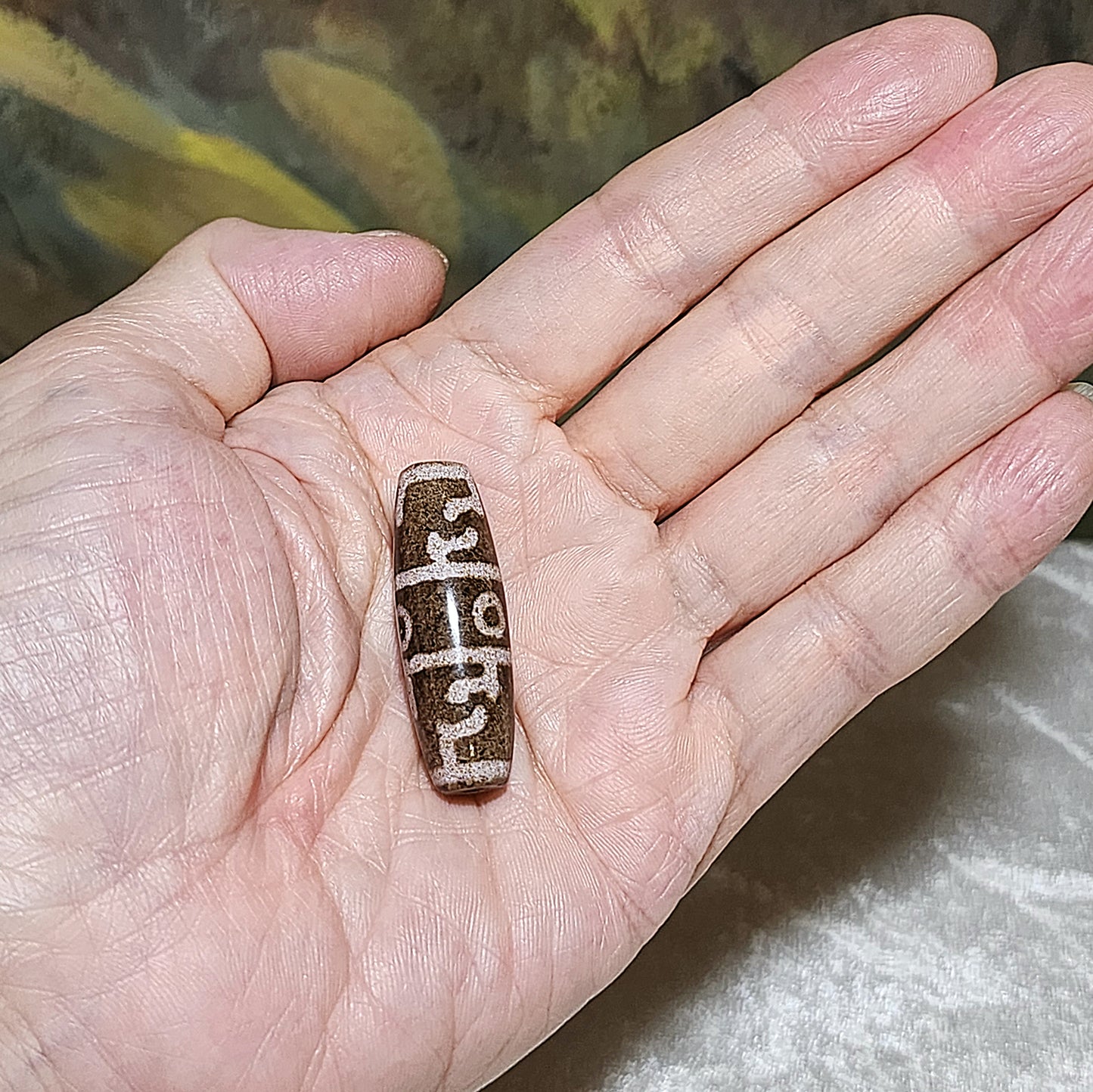 38.3mm aged Tibetan Xang Xung (Zhang Zhung) 3 Eyes Dharma Vajra Dzi with red spots pendant (with certificate, free necklace cord) 西藏老矿象雄满朱砂三眼莲师法器天珠(带证书送项链绳)