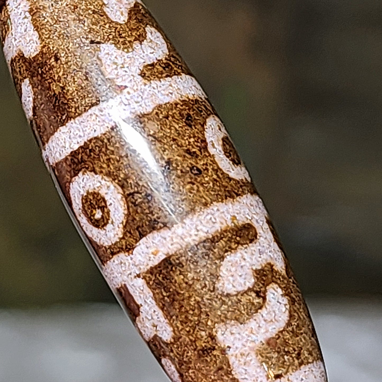 38.3mm aged Tibetan Xang Xung (Zhang Zhung) 3 Eyes Dharma Vajra Dzi with red spots pendant (with certificate, free necklace cord) 西藏老矿象雄满朱砂三眼莲师法器天珠(带证书送项链绳)