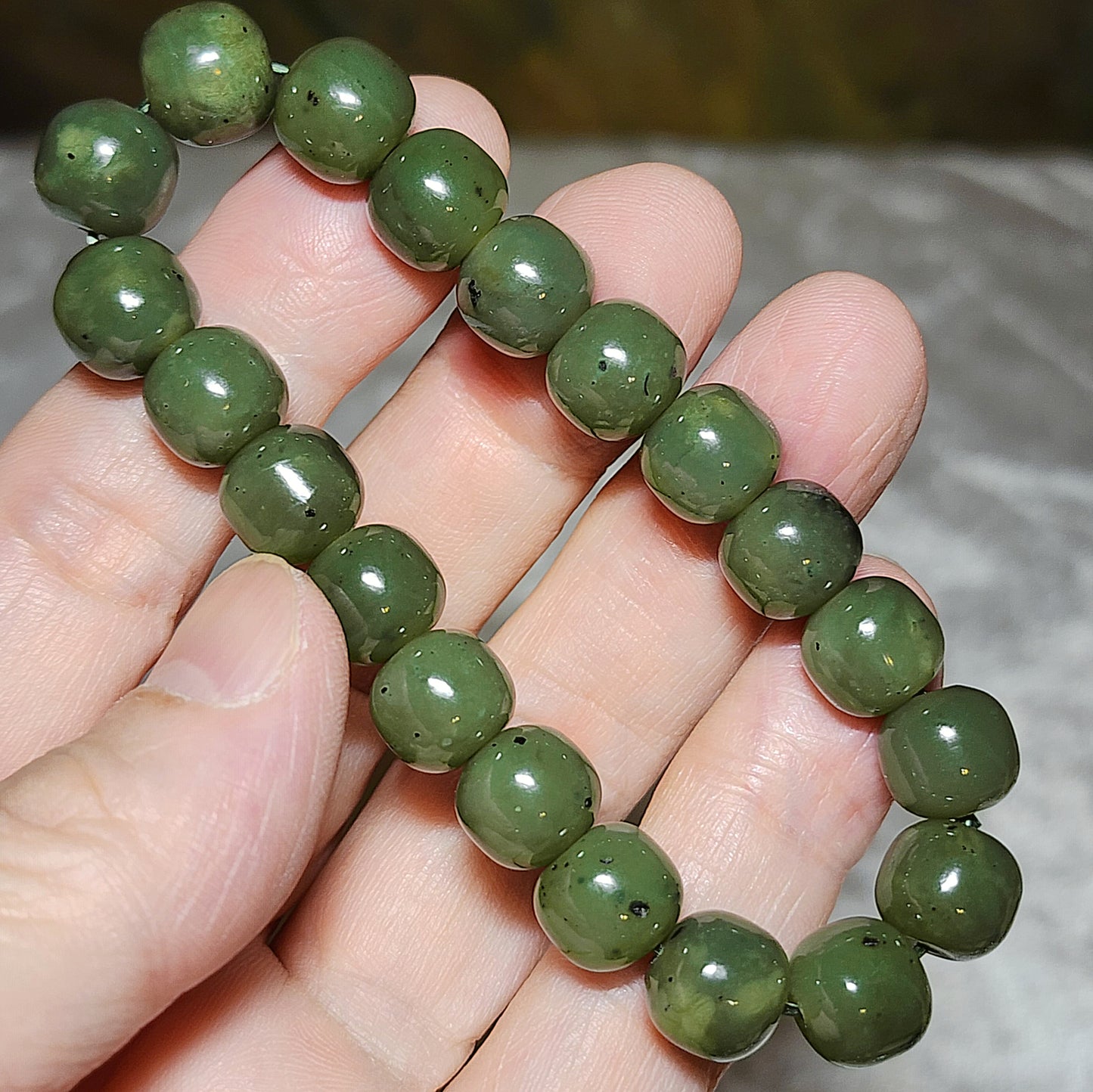 10mm Nephrite green traditional old style beads Jade bracelet (with certificate) 和田玉碧绿老型珠手链(带证书) #7