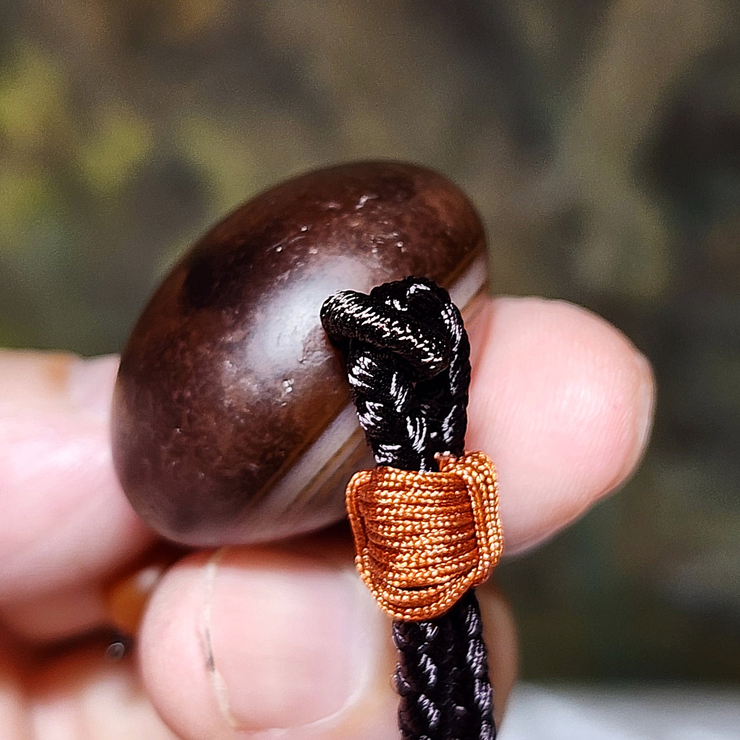 Premium Tibetan Lukmik (tabular round) Dzi and Baoshan Nan Hong pendant 西藏羊眼板珠(即马眼板珠)天珠天然眼配搭保山南红吊坠