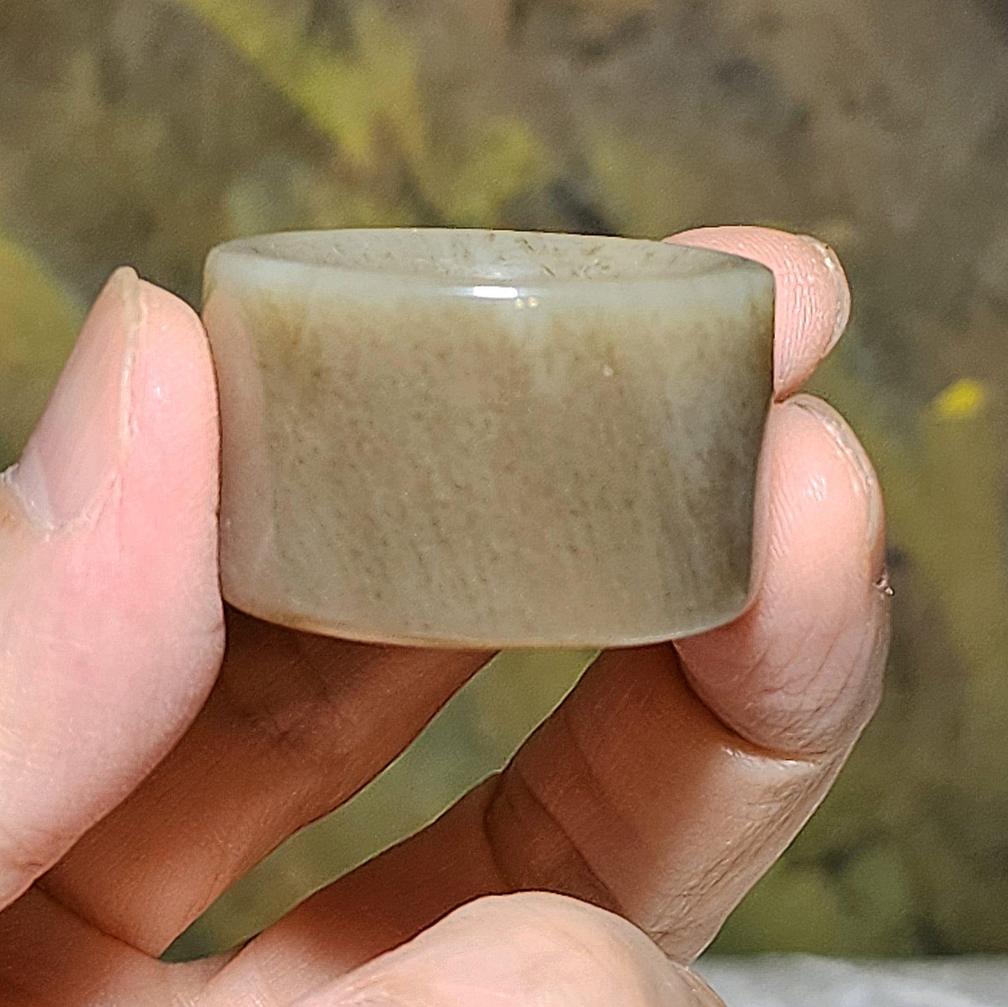 21.8mm Premium Nephrite caramel brown thumb ring (with certificate) 精品和田玉且末糖扳指(带证书)